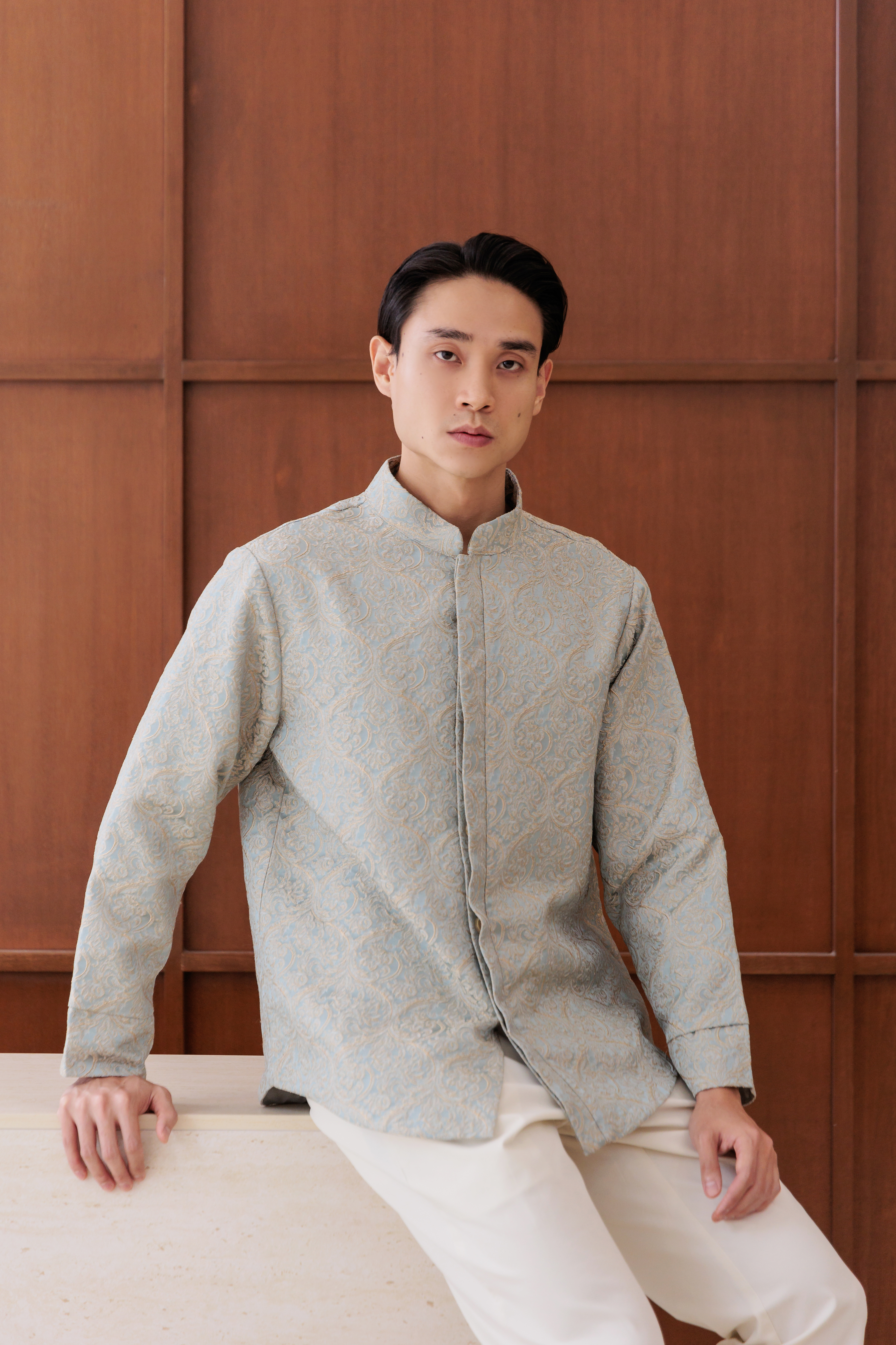 【Pre- Order】Luxe Cream Botanical Brocade Shirt  浮光跃金 IW008