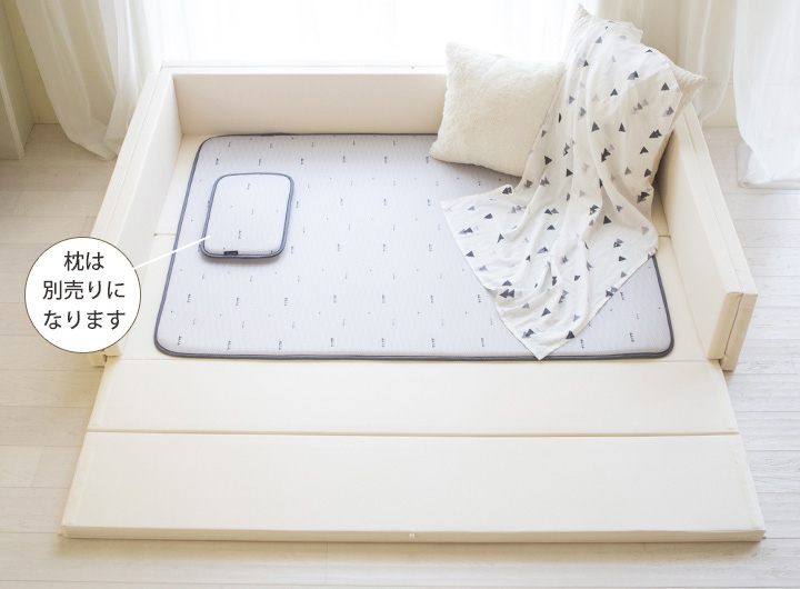 *預購; 確認付款後7-10日內發貨* Ggumbi Bumper Mat多功能圍欄地墊式嬰兒床 (象牙白色+黃墊)(付款後14日內發貨)