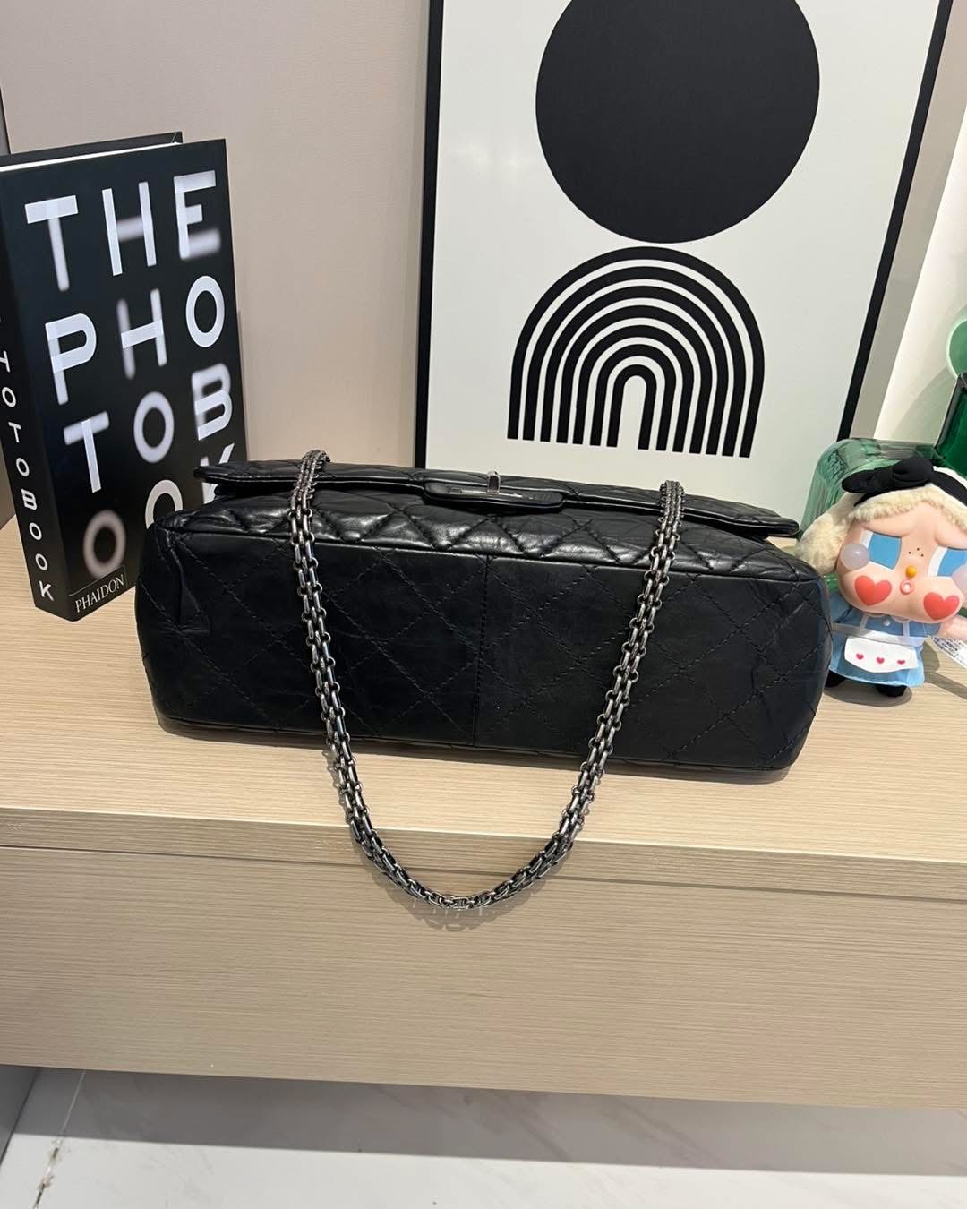 Change 2.55 classic flap large calfskin  100%Authentic,92%New ✅卡✅Dust bag✅box