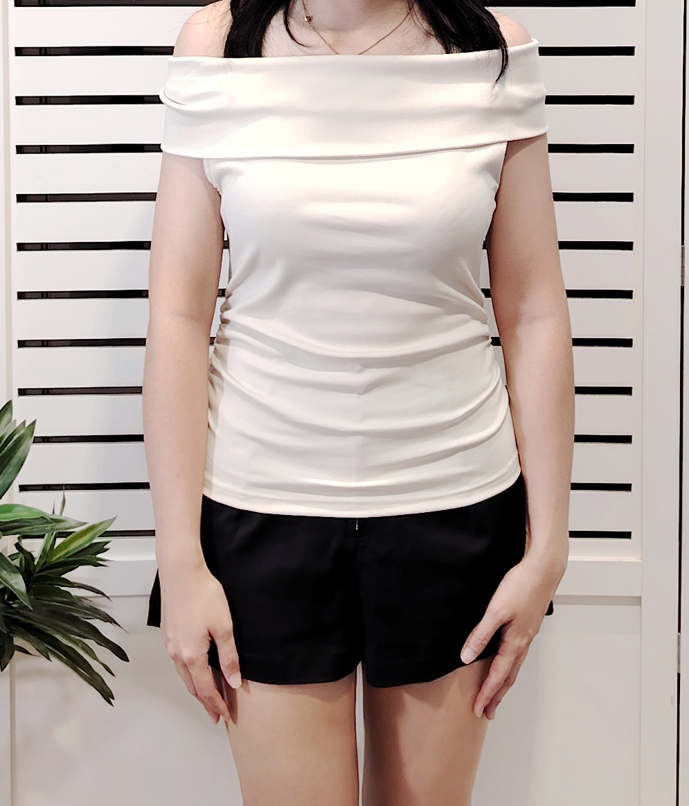 M5077 Off Shoulder Slim Tee