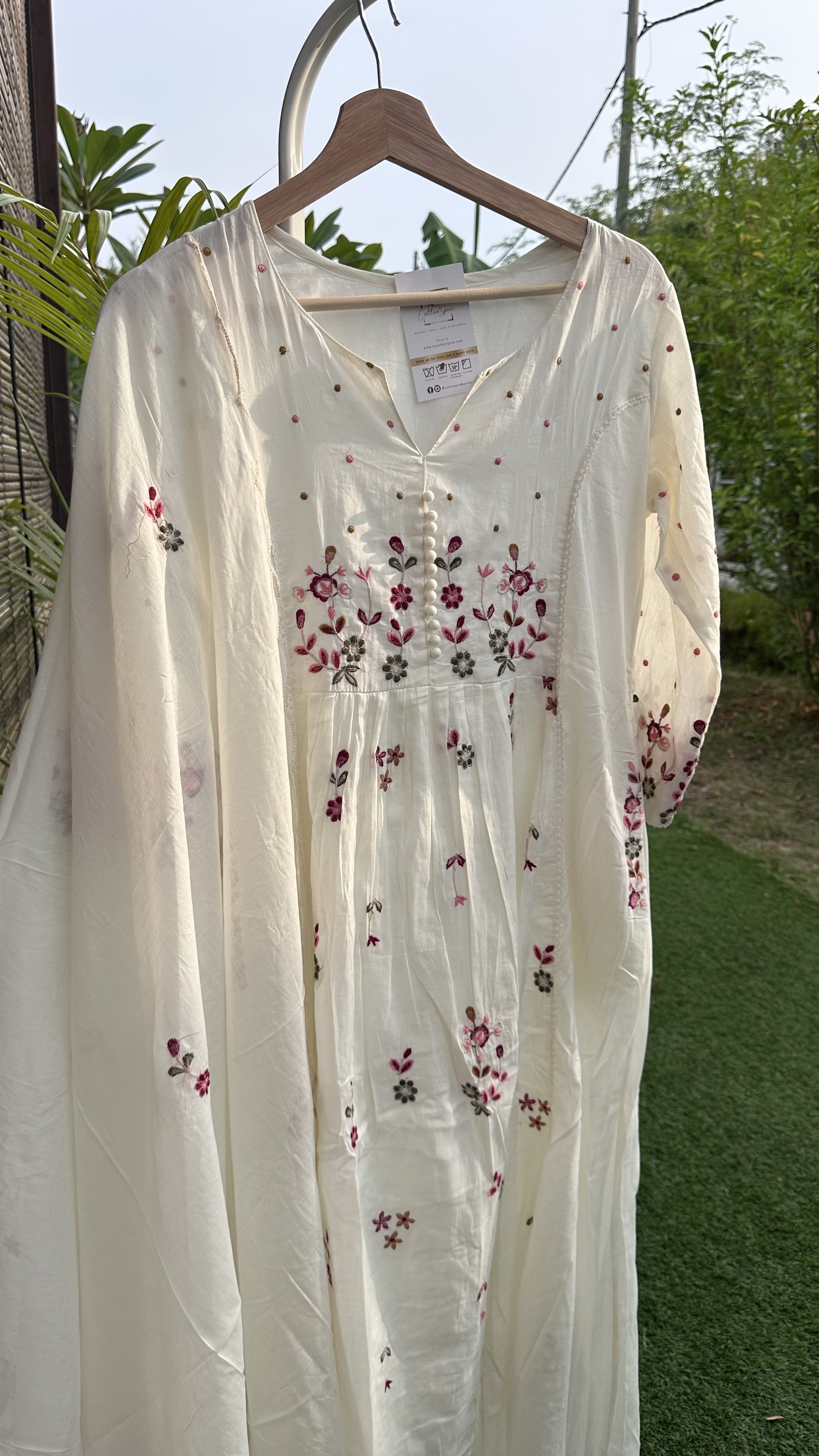 Pure White Embroidered Floral Print Kurta Set