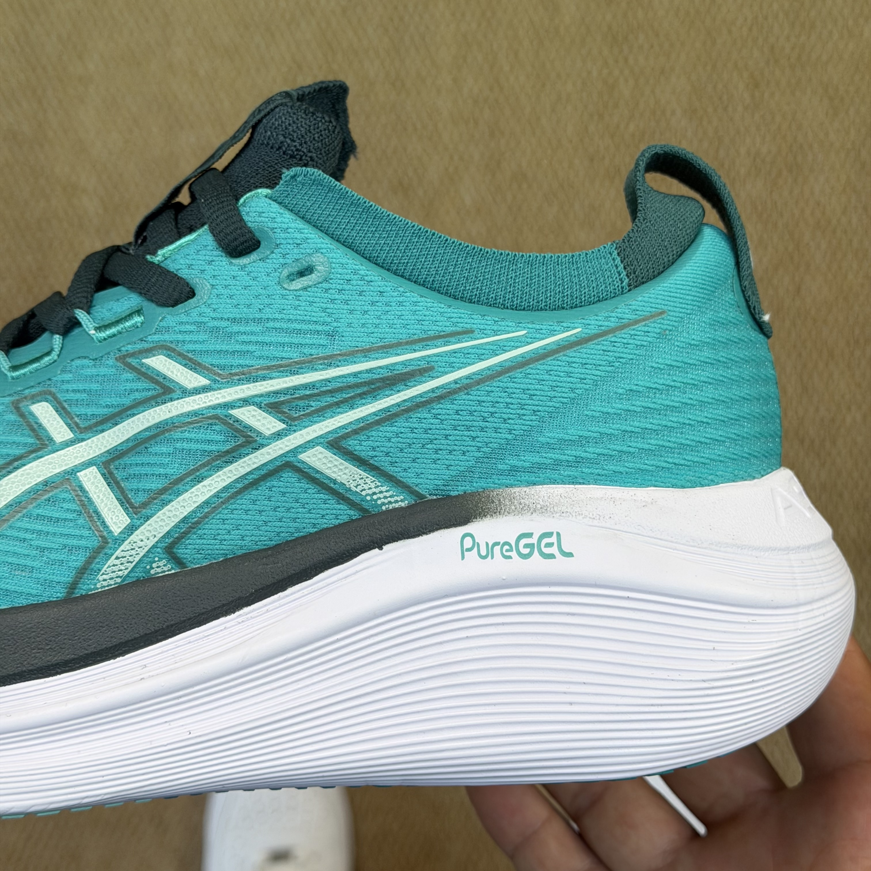 Asics Gel-Nimbus 27 1011B958-400