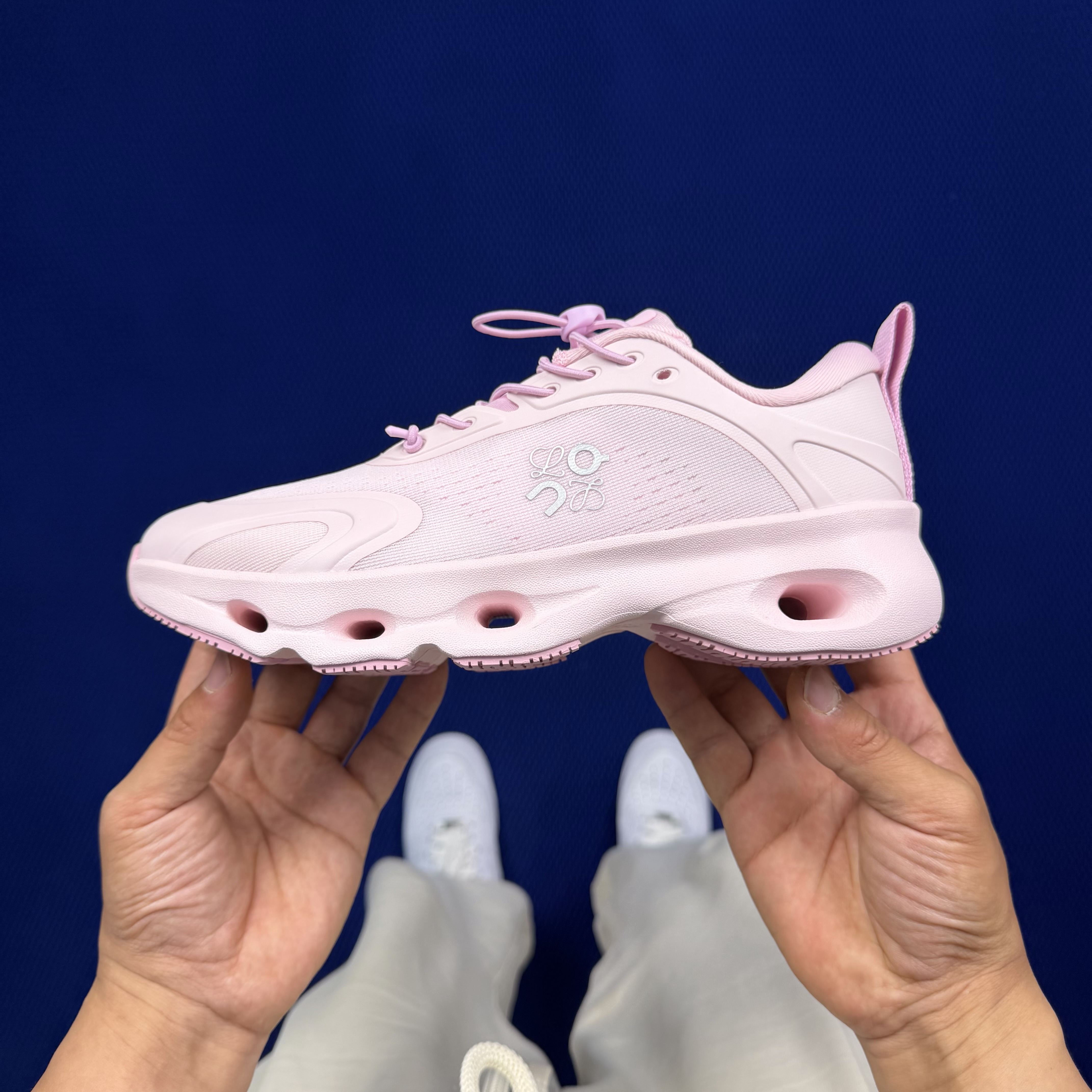 Loewe x On Cloudsolo