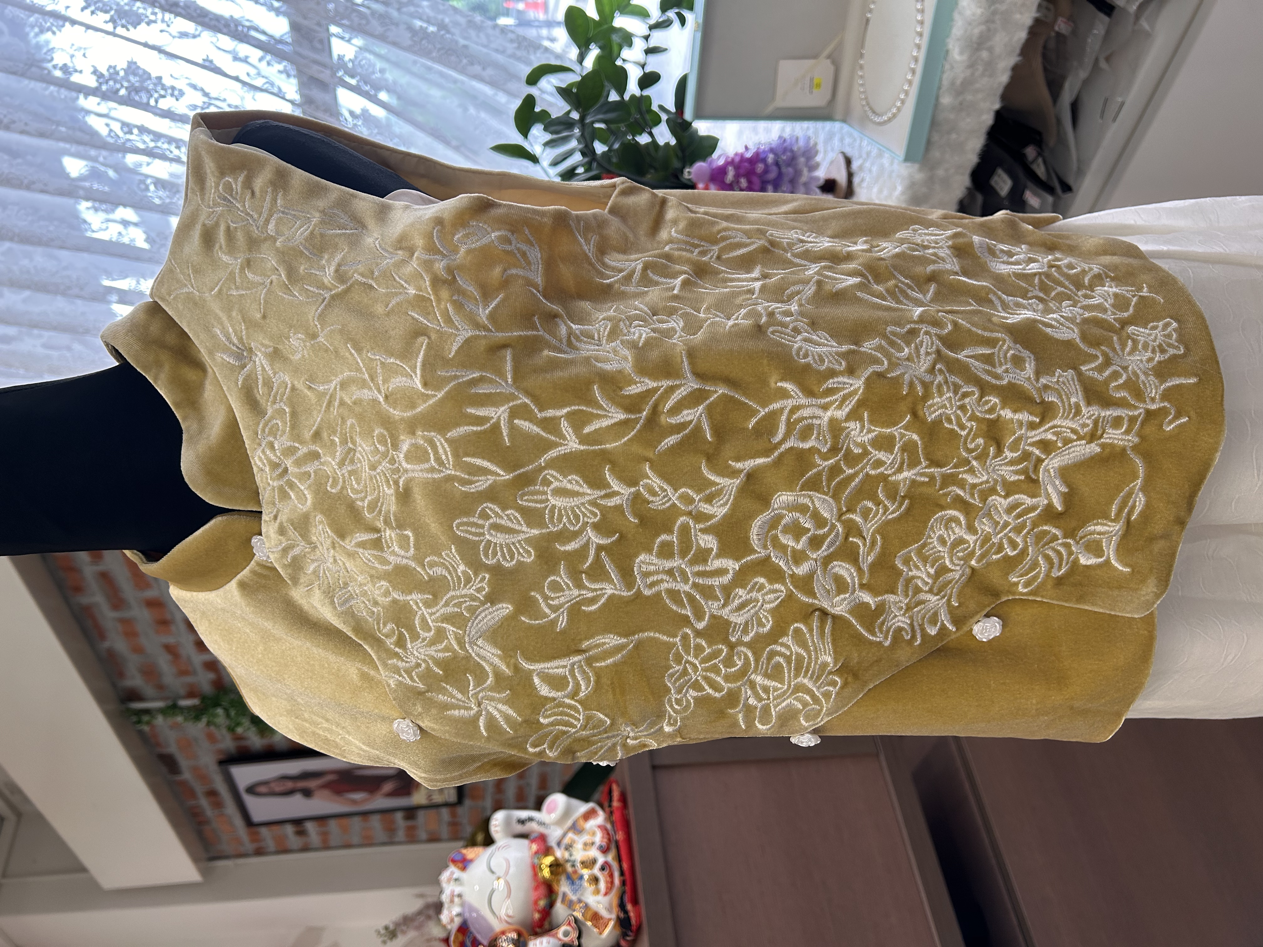 560.WB New Style Women Palace Velvel Best