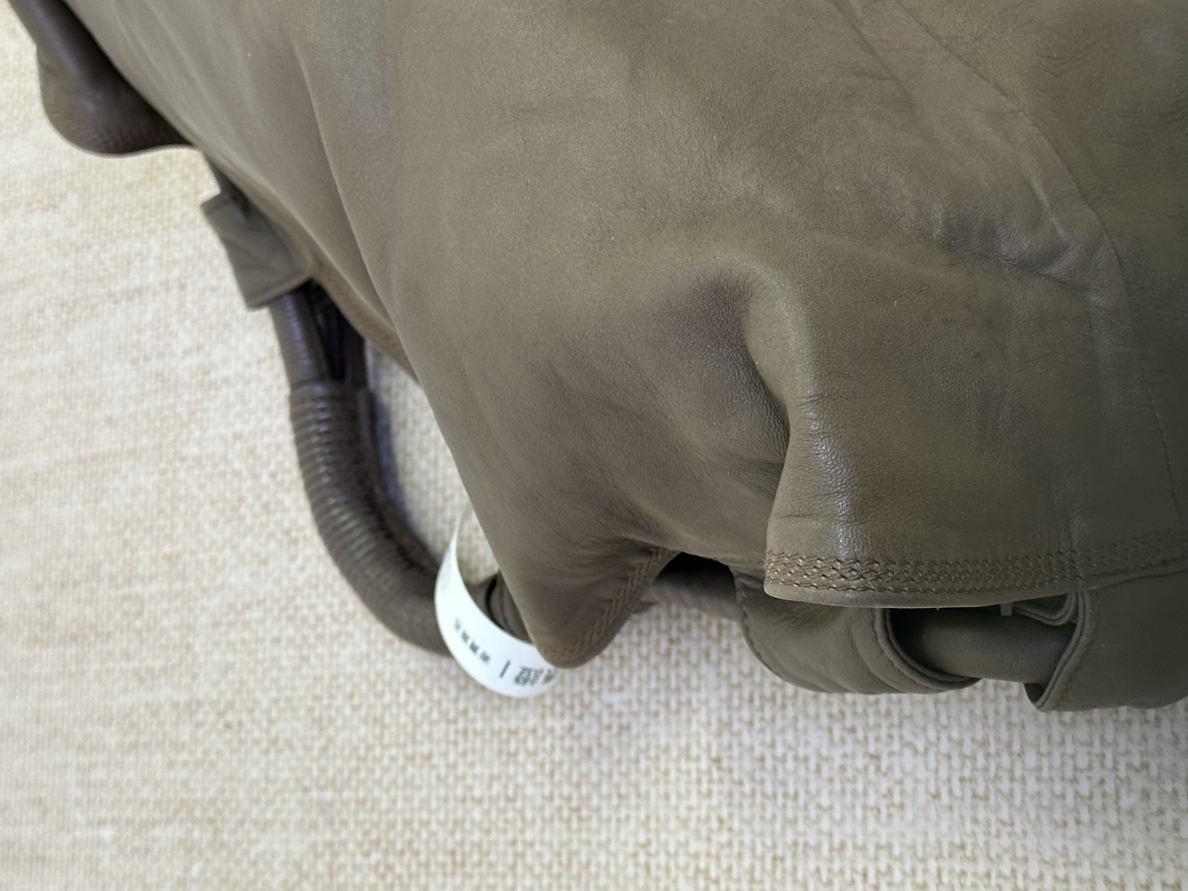 Pre owned Loewe Nappa Aire/ Product Code: 26031018