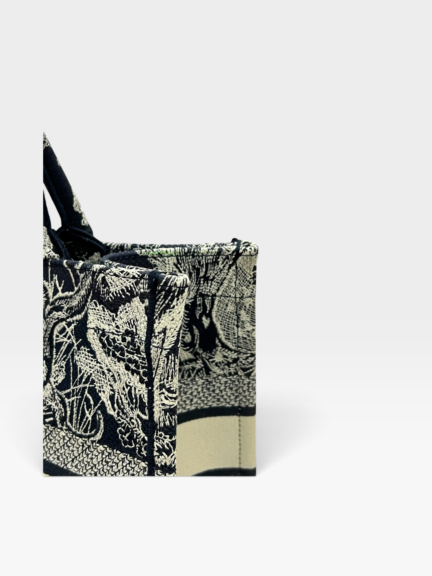 Pre-Owned DIOR Book Tote / Product Code: 082901