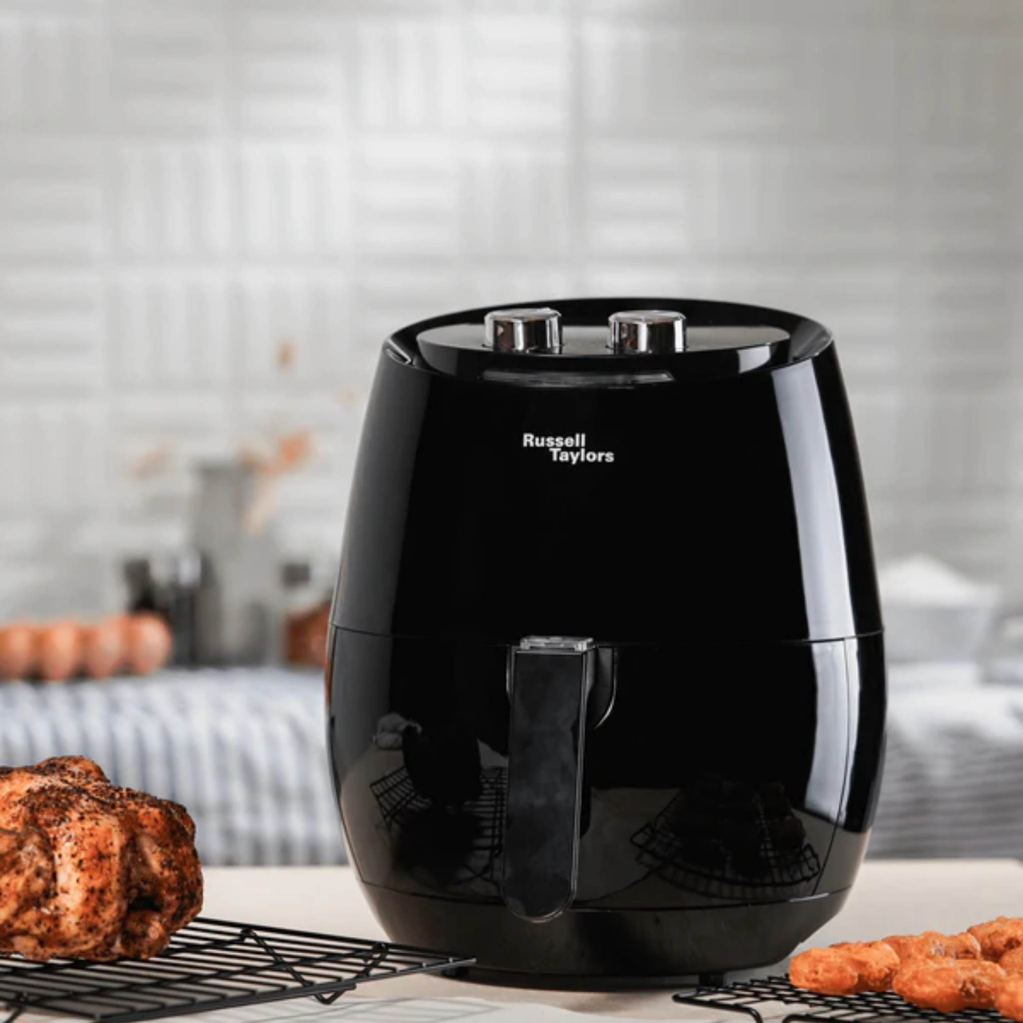 Russell Taylors 4.8L Air Fryer (AF-34)