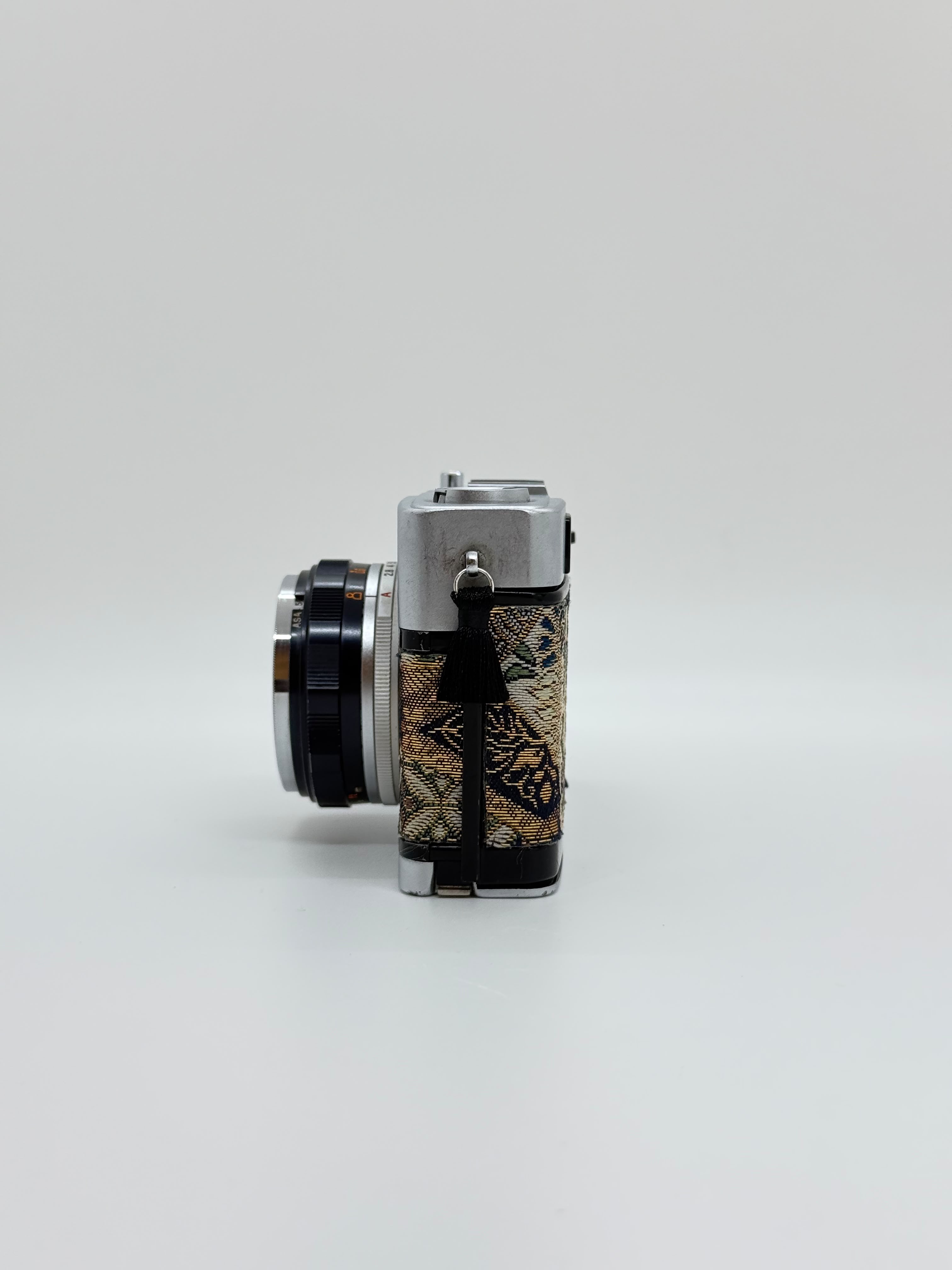 「西陣織之影」 Olympus Trip 35 Film Camera 菲林相機