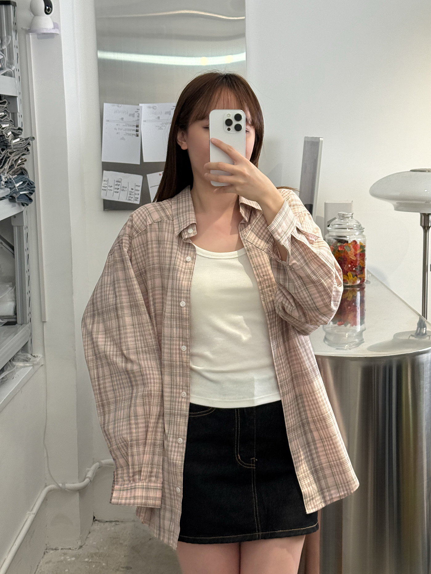 𝐋𝐨𝐨𝐬𝐞 𝐩𝐥𝐚𝐢𝐝 𝐛𝐮𝐭𝐭𝐨𝐧-𝐝𝐨𝐰𝐧 𝐬𝐡𝐢𝐫𝐭