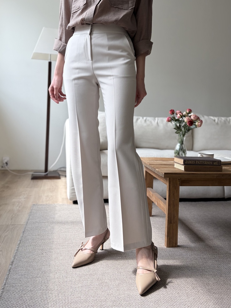 Classique Tailored Pants (Light Beige)