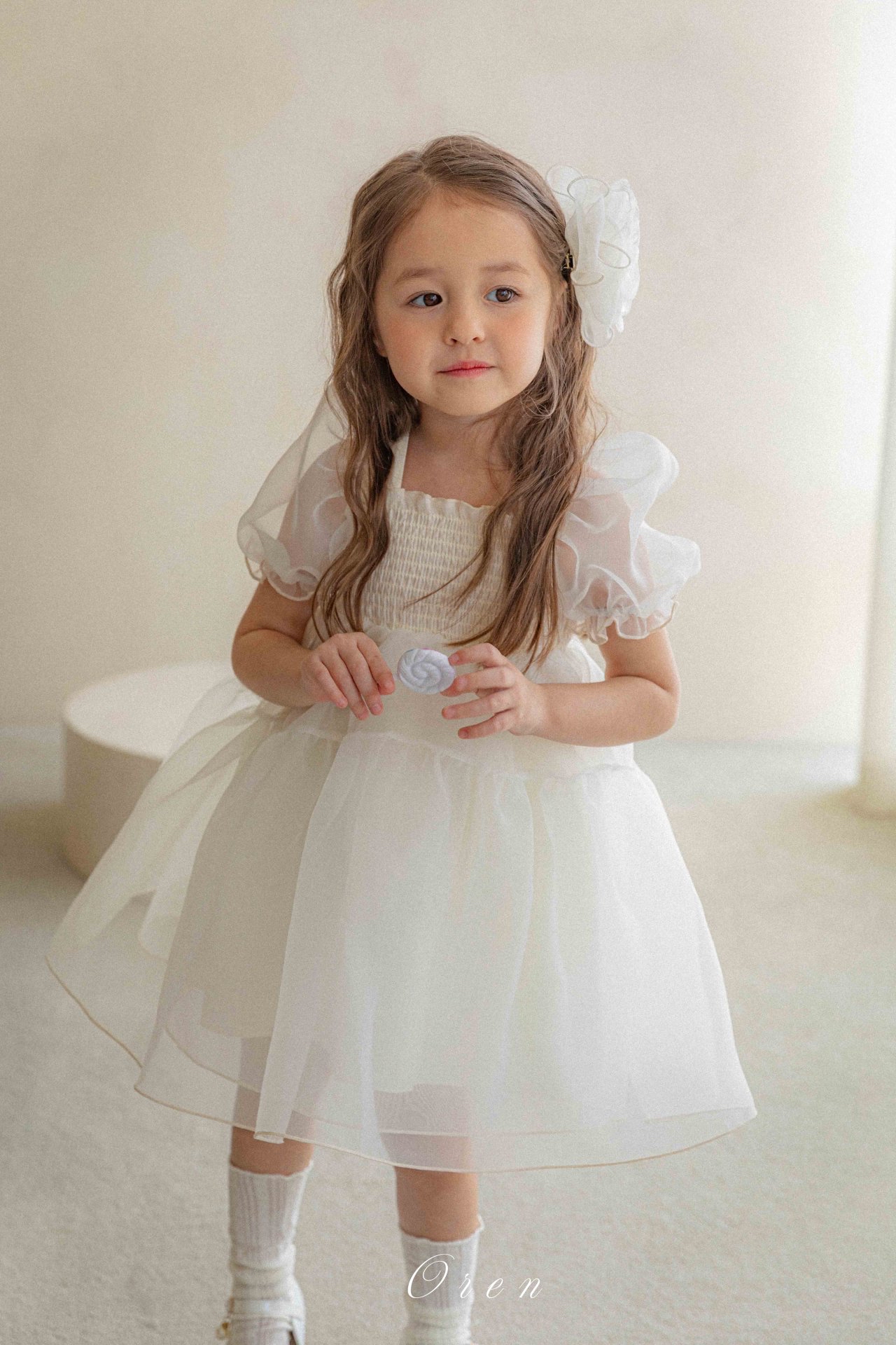 ☀️預訂 韓國直送☀️🇰🇷Oren兩色歐根紗泡泡袖包屁裙/連身裙