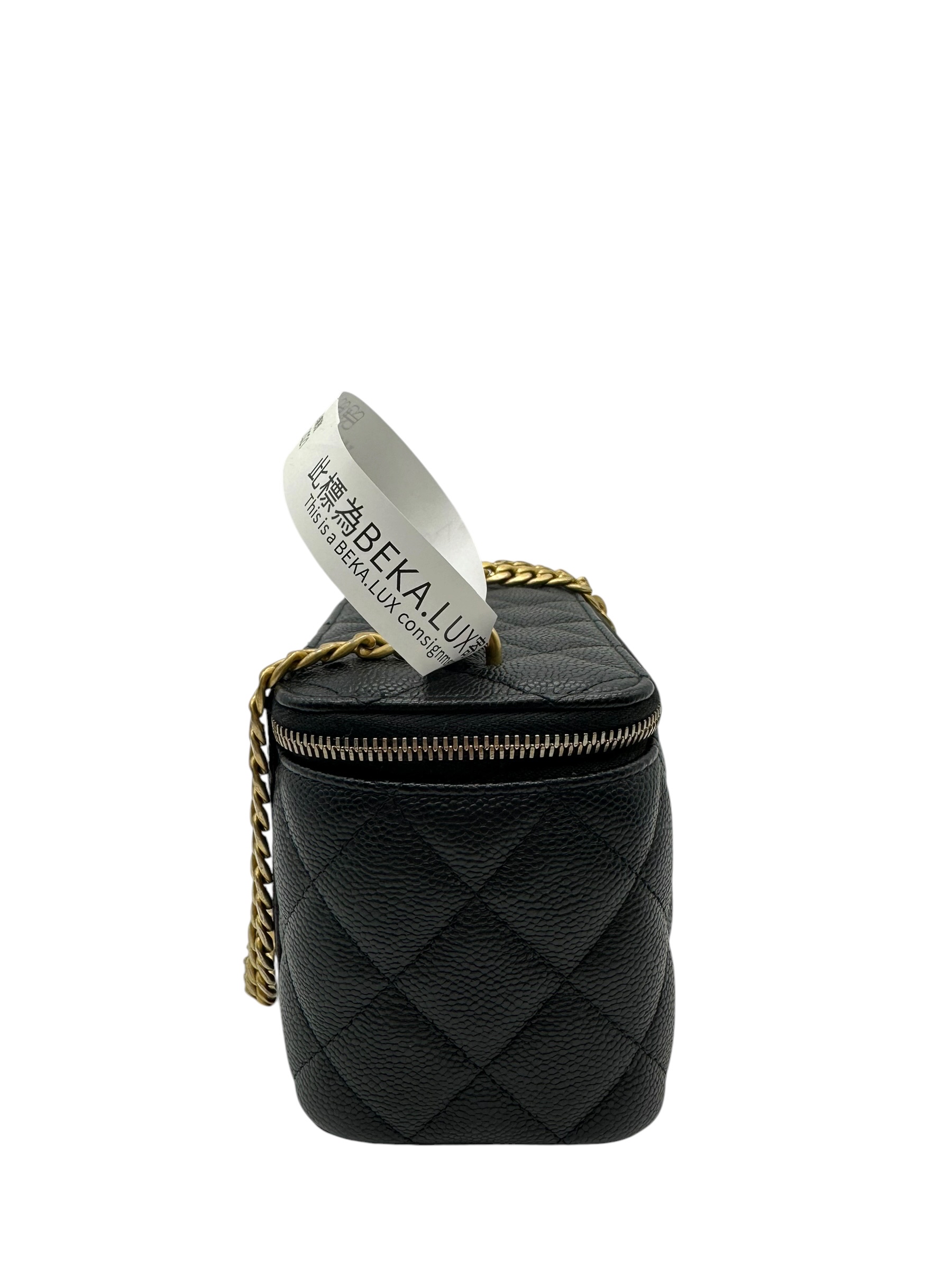 Pre-Owned CHANEL Vanity Case with Chain / Product Code: 080204