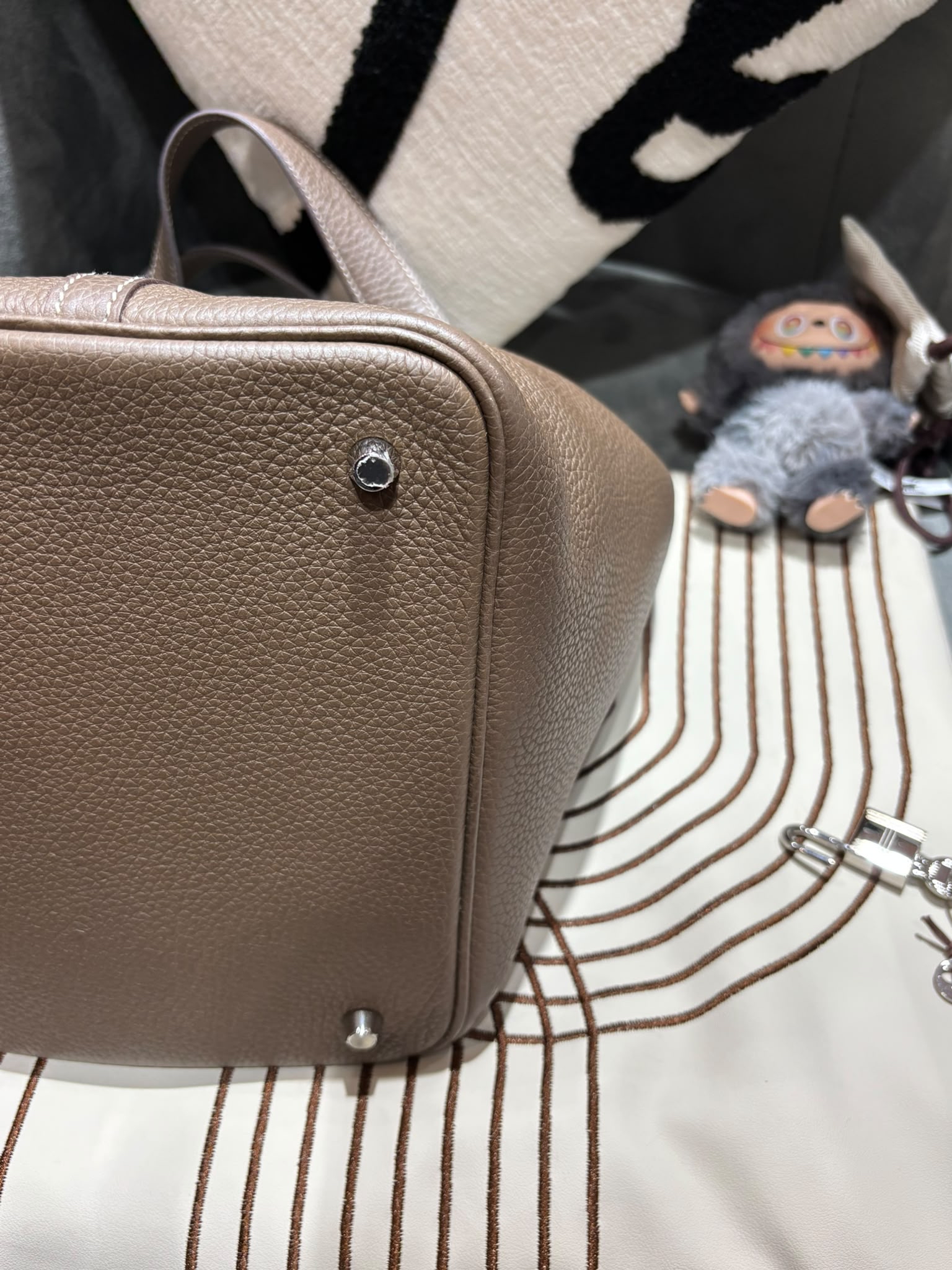 Hermes Picotin 22 Stamp Y Etoupe 100%Authentic, 95%New ✅Key Lock ✅Dust bag