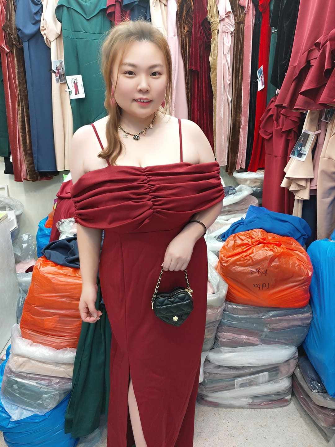 E09/EE0131 🔥特价🔥胸前褶皱设计修身长礼服