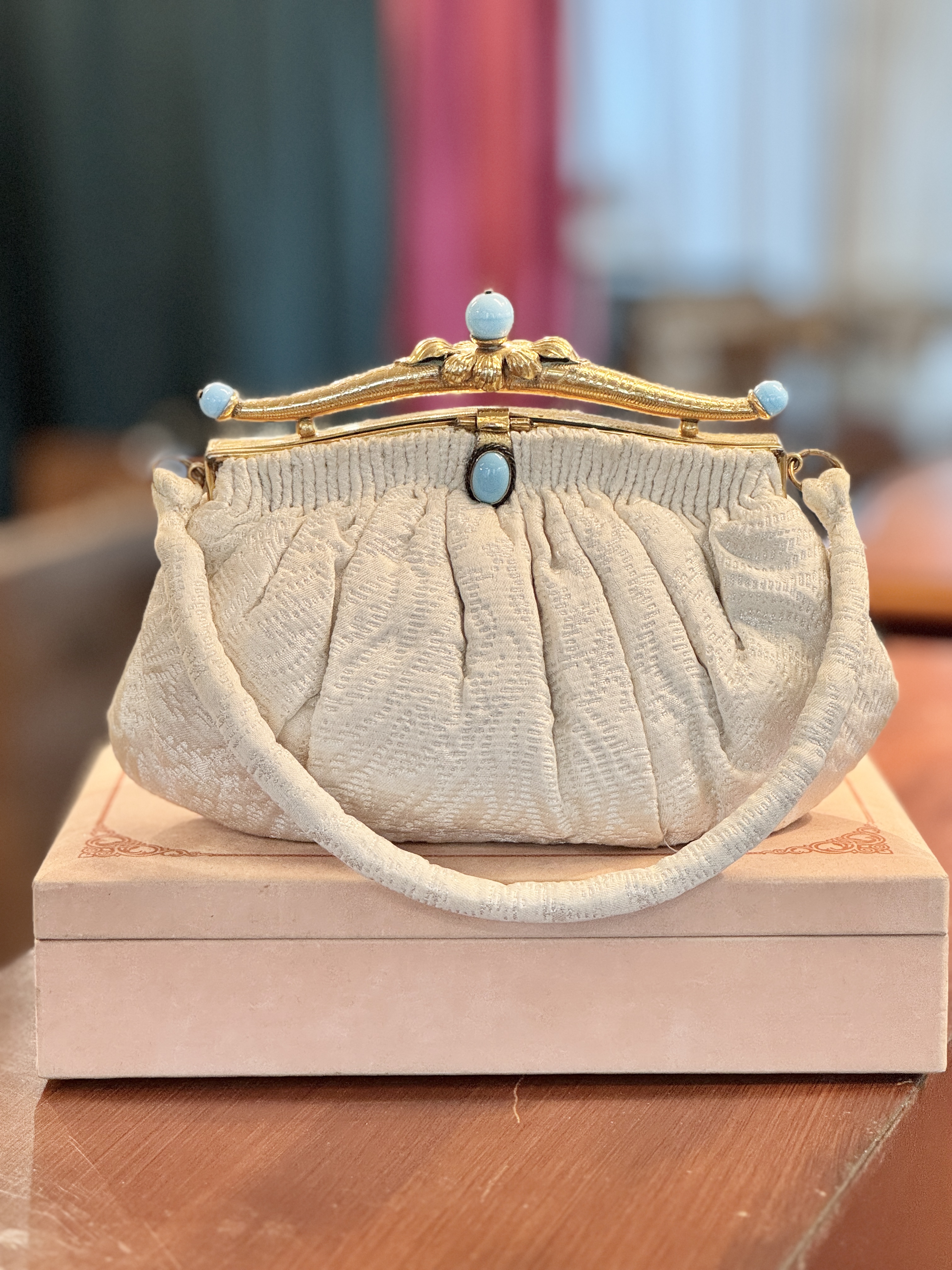 Rare Collectible! 1950s Victorian revival White Fabric Bag with Blue Glass Accent (MT2507)