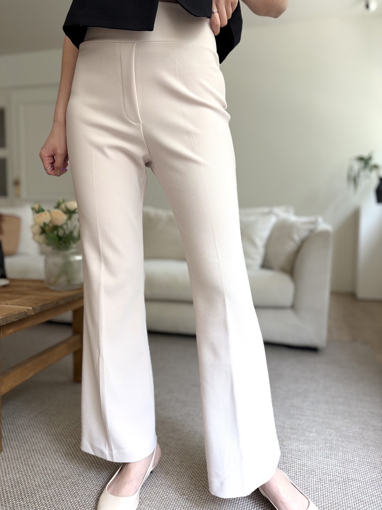 Pull-On Stretch Pants (Light Beige)