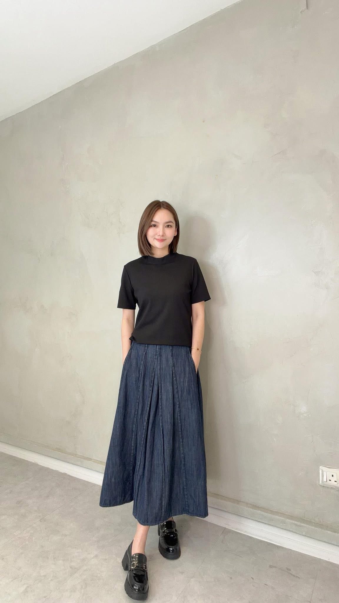 VIL-T2696 SOLID ROUND NECK TOP