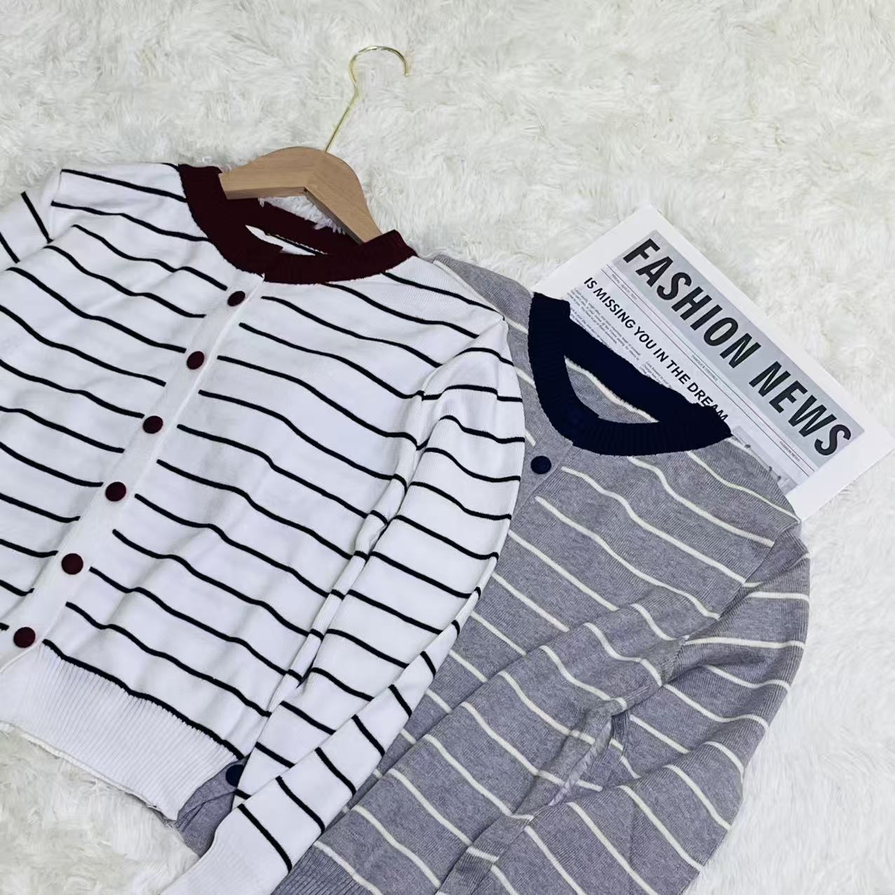 C2004#M2952 Minimal Stripe Knit Outer | Clean Look Casual Jacket