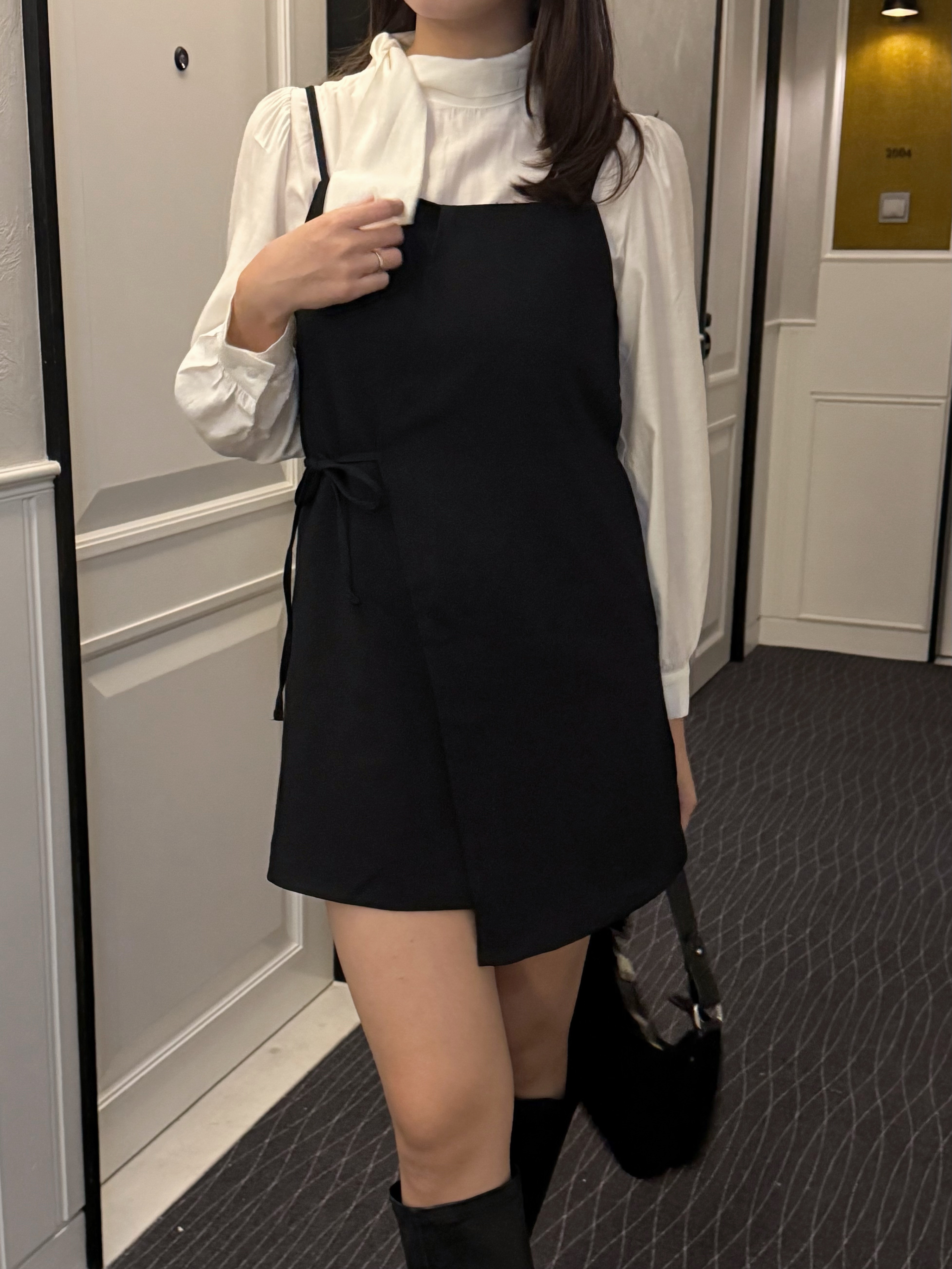 韓系珍珠感綁帶襯衫