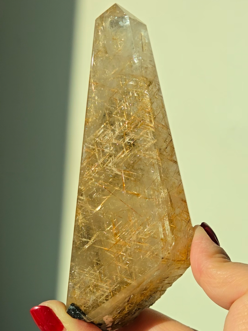 Sagenite golden lattice rutilated quartz point - RT1472