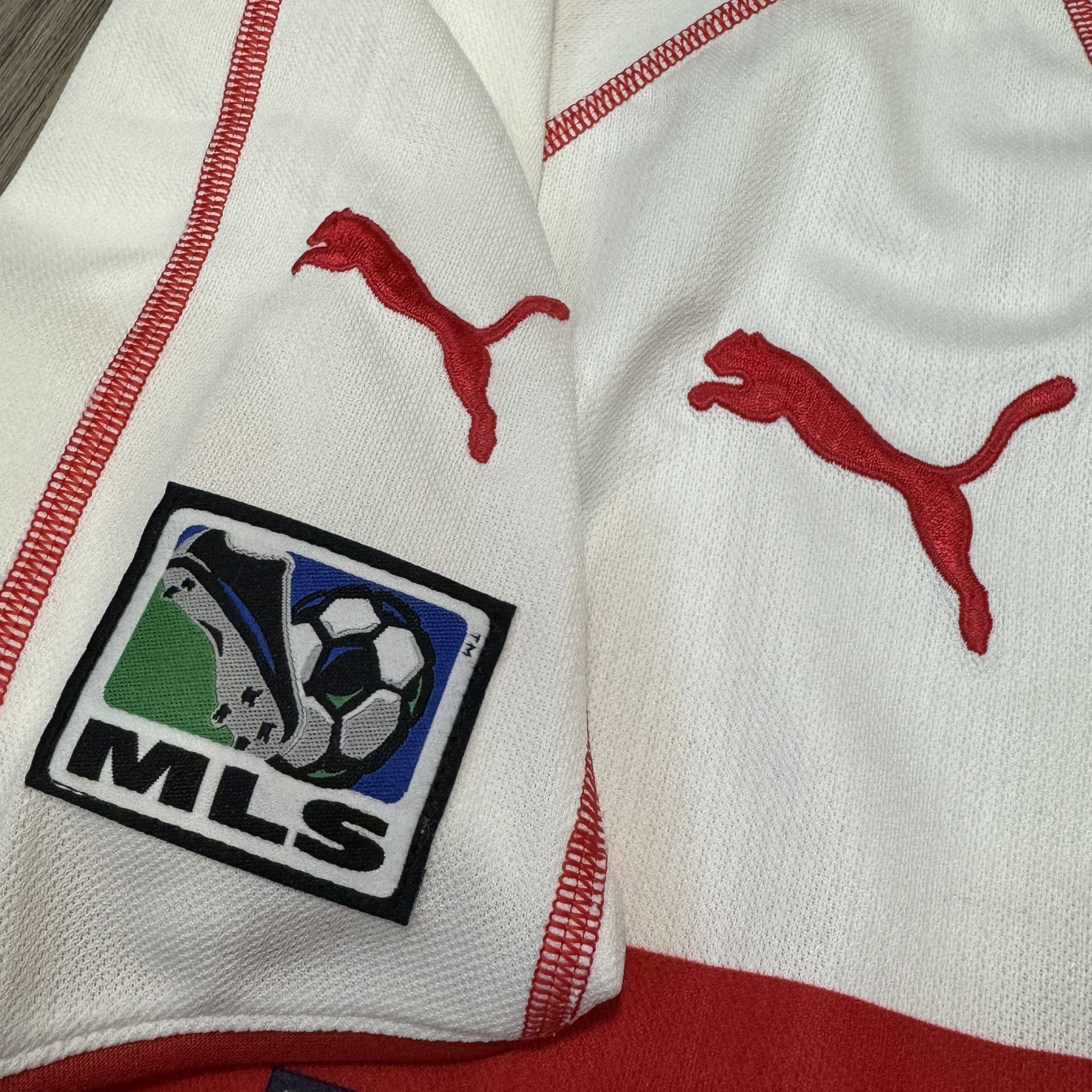 Chicago Fire 2005 away shirt