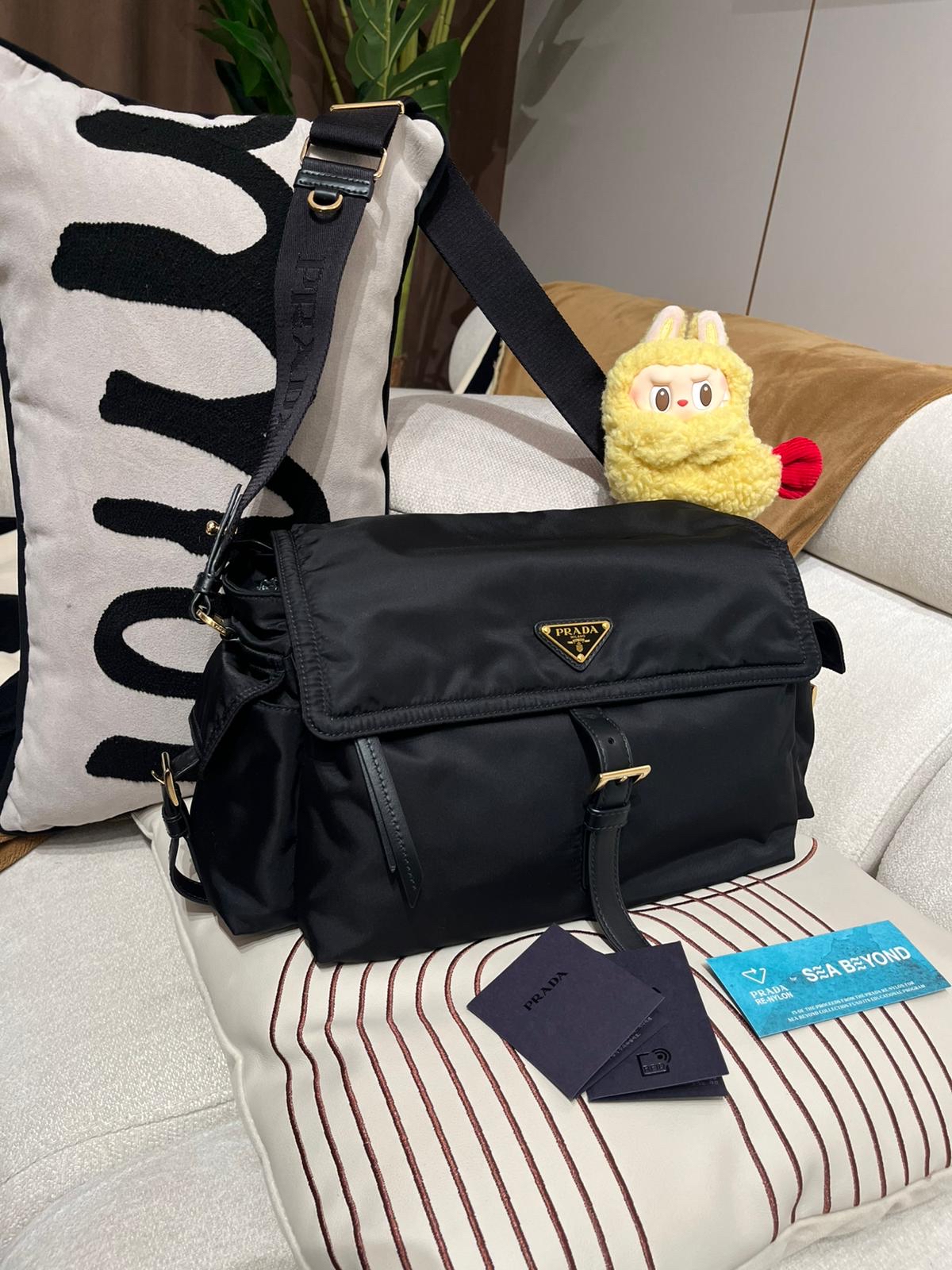 PRADA Re-Nylon Explore 2 way bag 1BD391, 100%aauthentic, 98%New ✅收據副本 ✅Dust bag