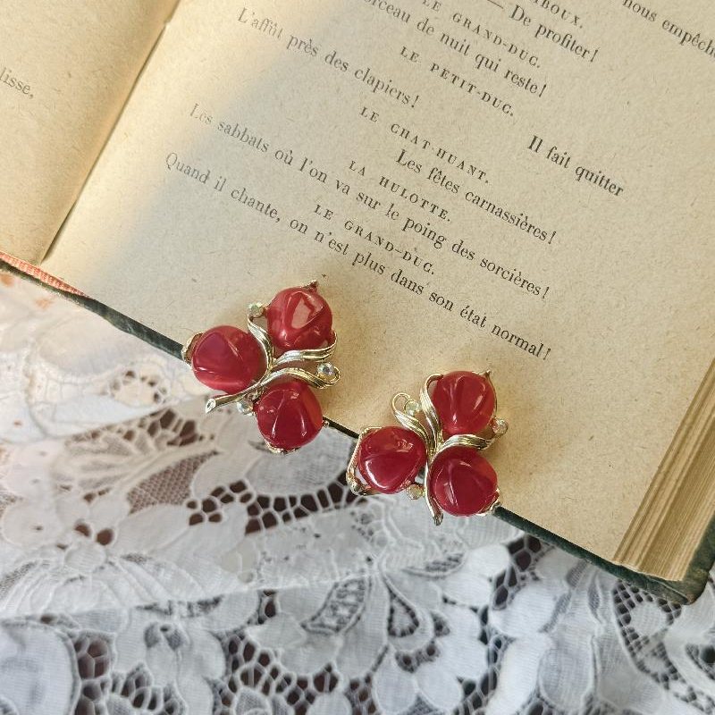 C.a. 1950-60s American Cranberry Jelly Lucite Statement Clip Earrings(MT2336)
