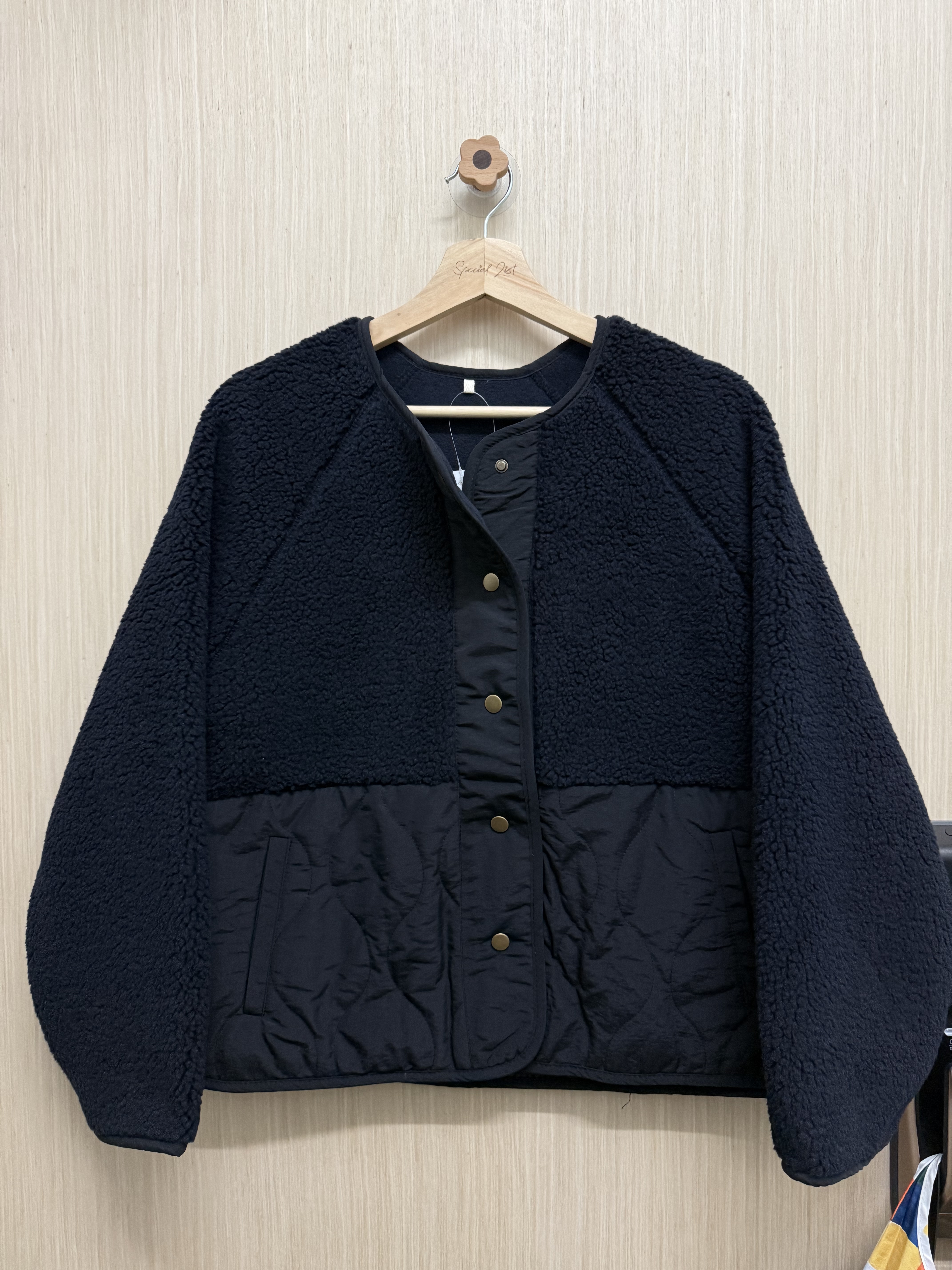 拼布搖粒絨外套（黑色）