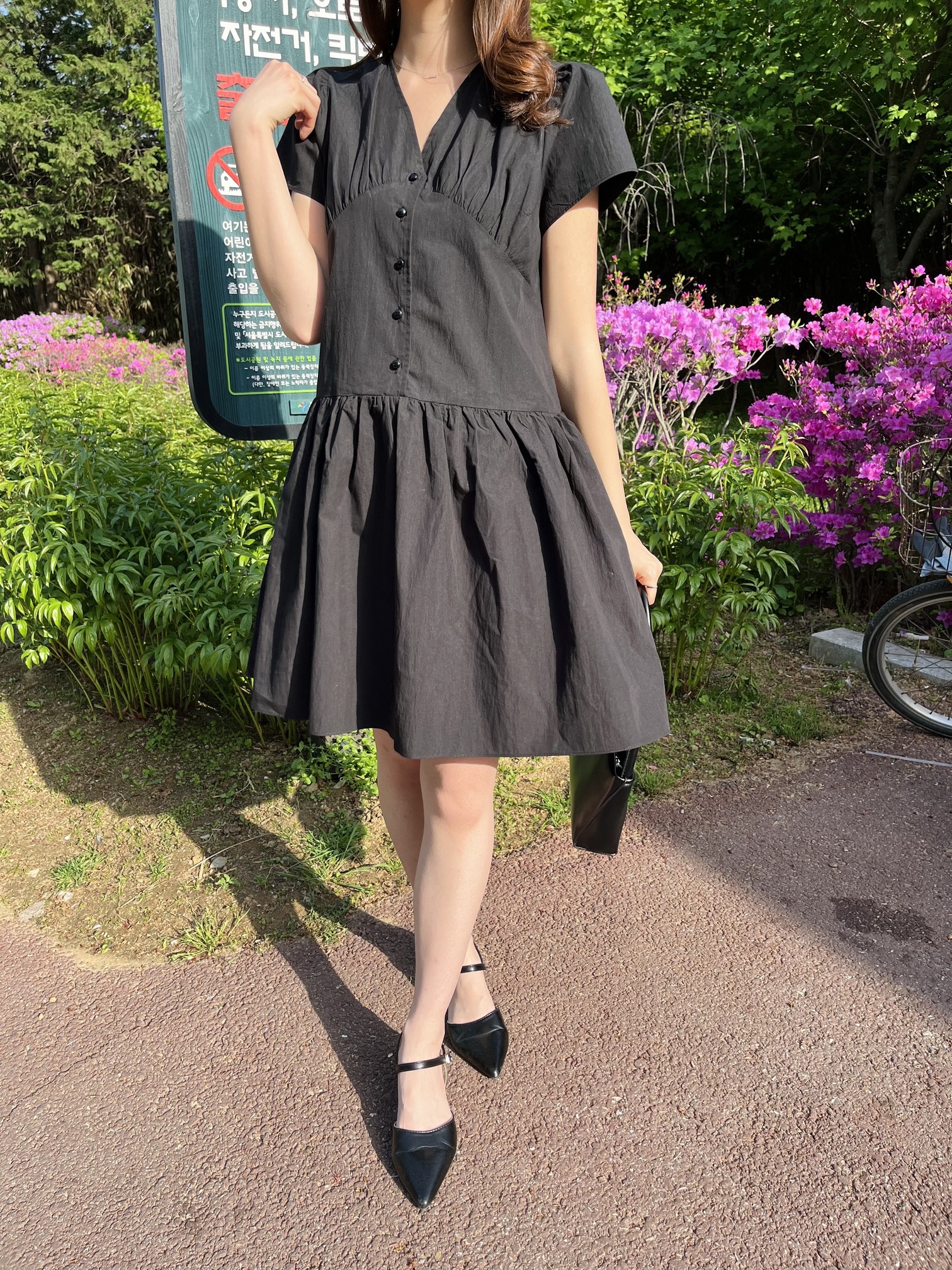 Airy Button Front Long Dress (Black)
