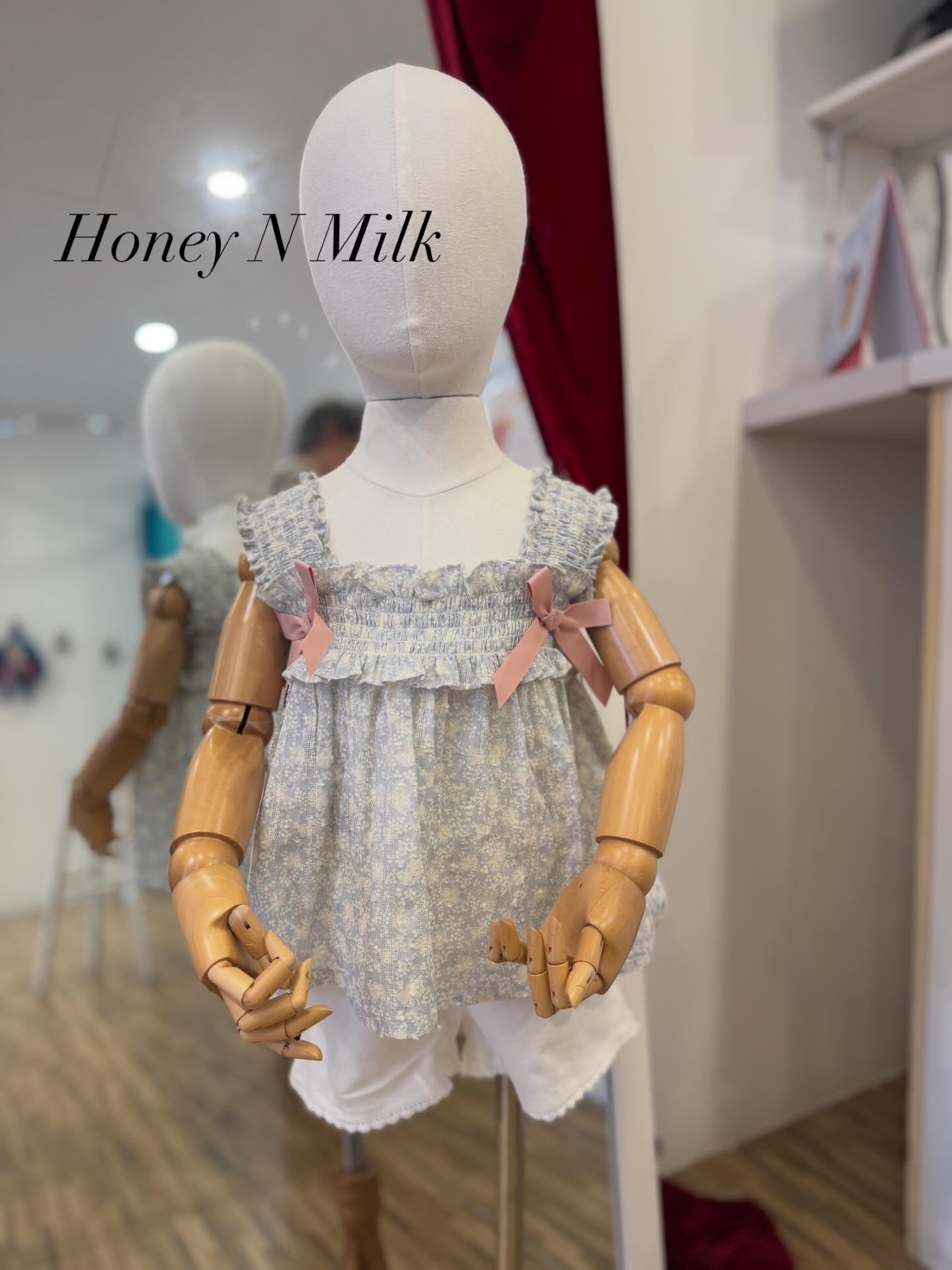 Vintage Blue Floral White Bunny Shorts Set