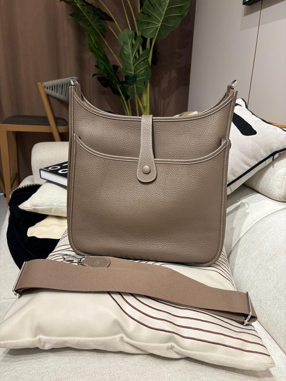 Hermes Evelyne 33,etoupe ,STAMP B,大象灰銀扣 100%Authentic ,98%new ✅內袋✅肩帶✅塵袋✅BOX