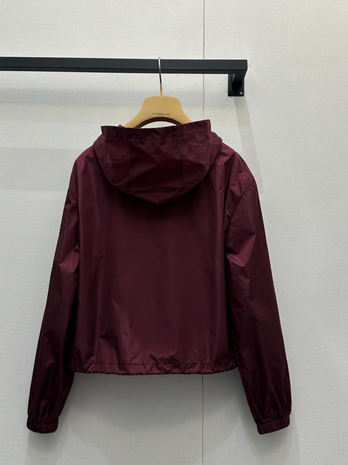 【頂級原單】Miu Miu 連帽拉鍊外套