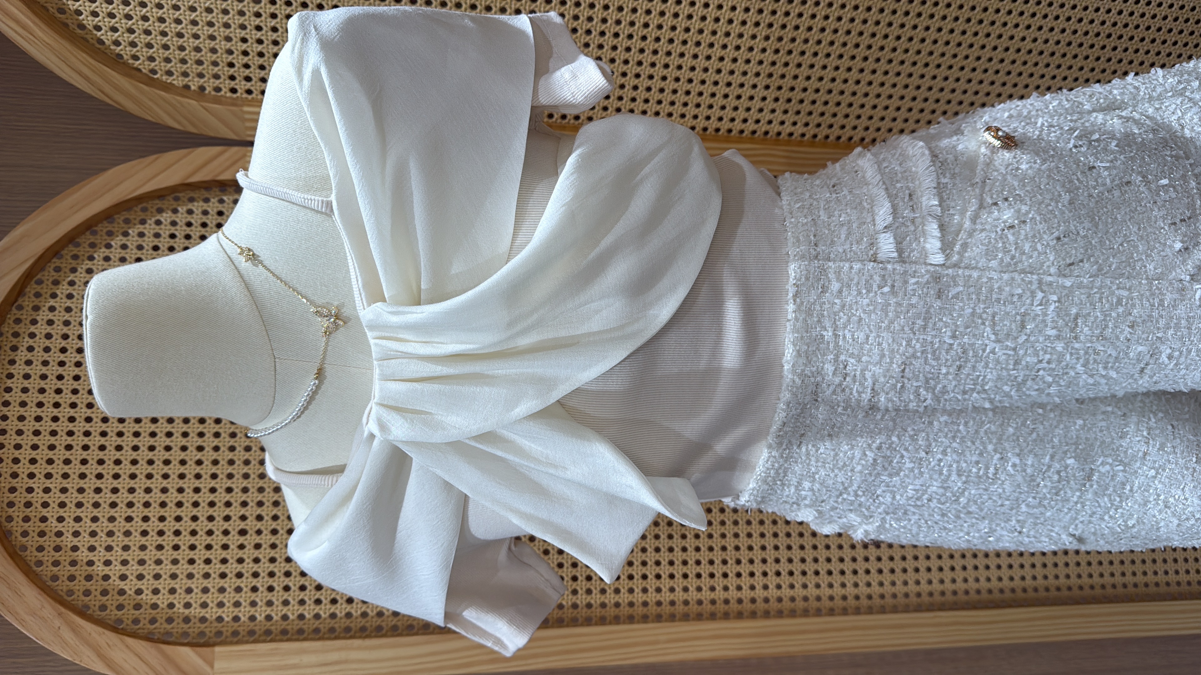 ♥︎ Pearly Ribbon One-shoulder Top