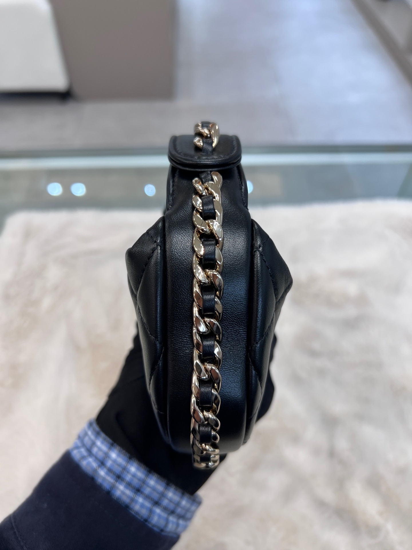 【預訂貨品】晶片款  Chanel 23C黑金迷你Pouch