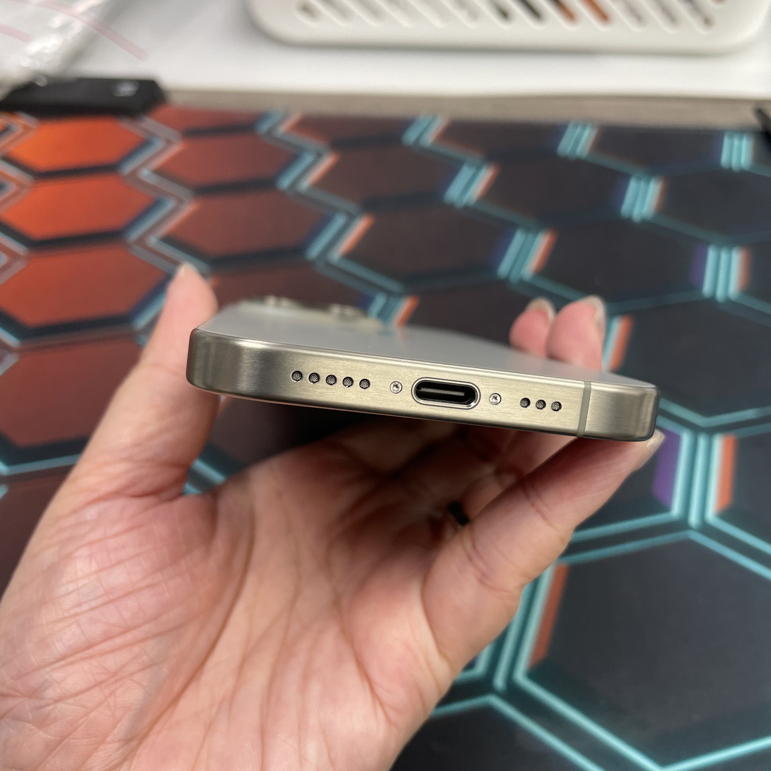 *7678 15 pro 完美機 256GB 電100 原色 gray