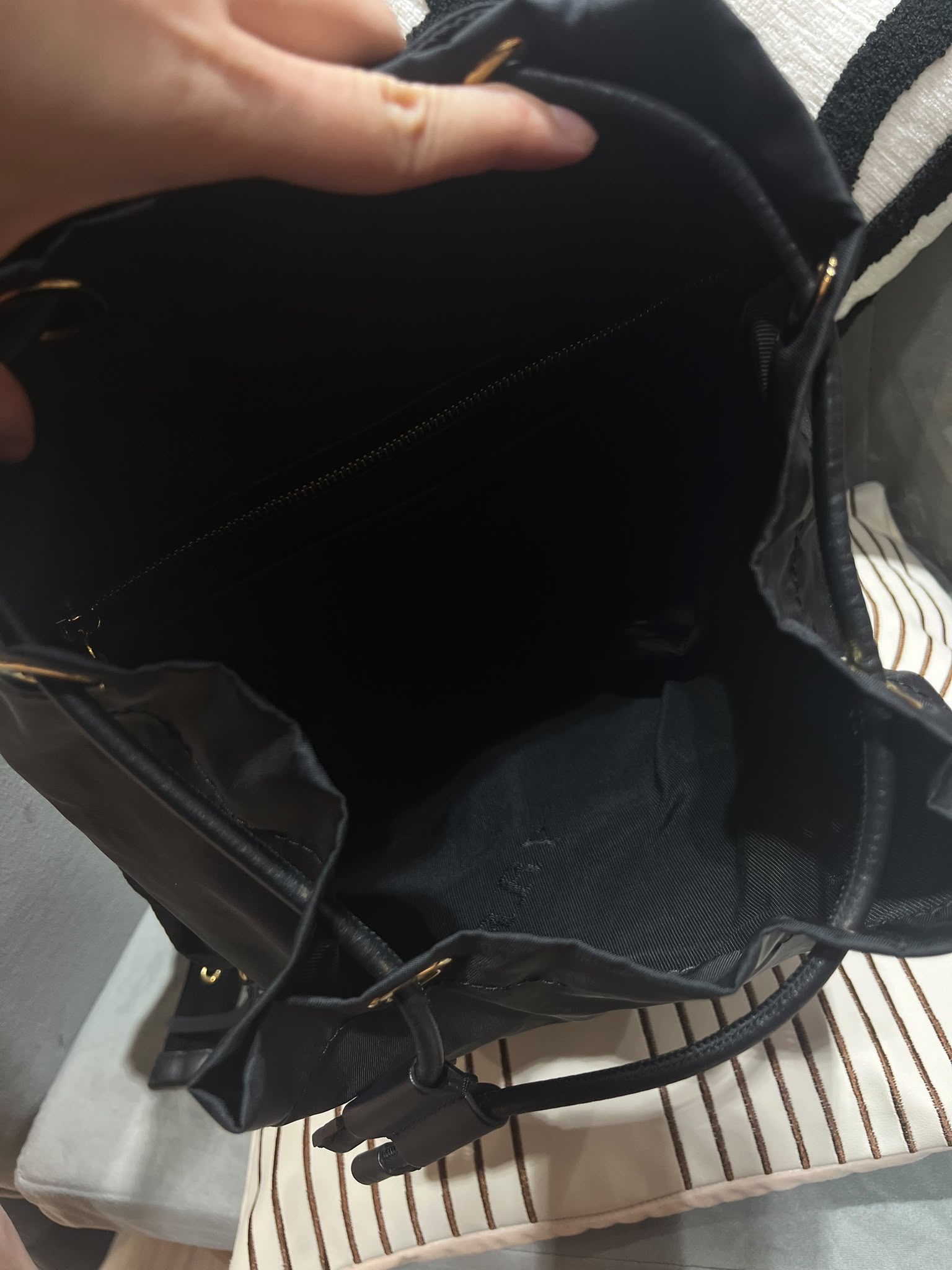 Burberry Nylon Backpack 100%Authentic, 98%New ✅Dust bag