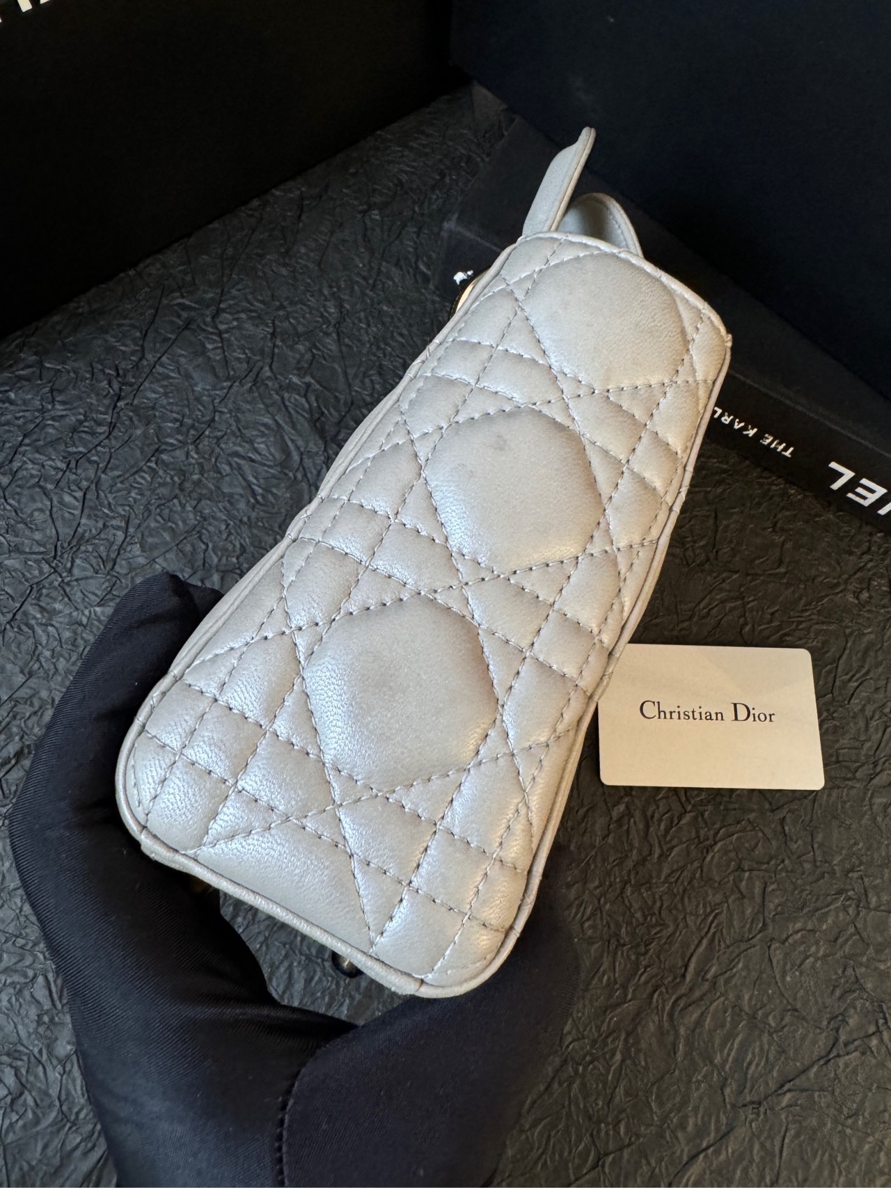 【預訂貨品】Dior 珠光灰羊皮mini戴包