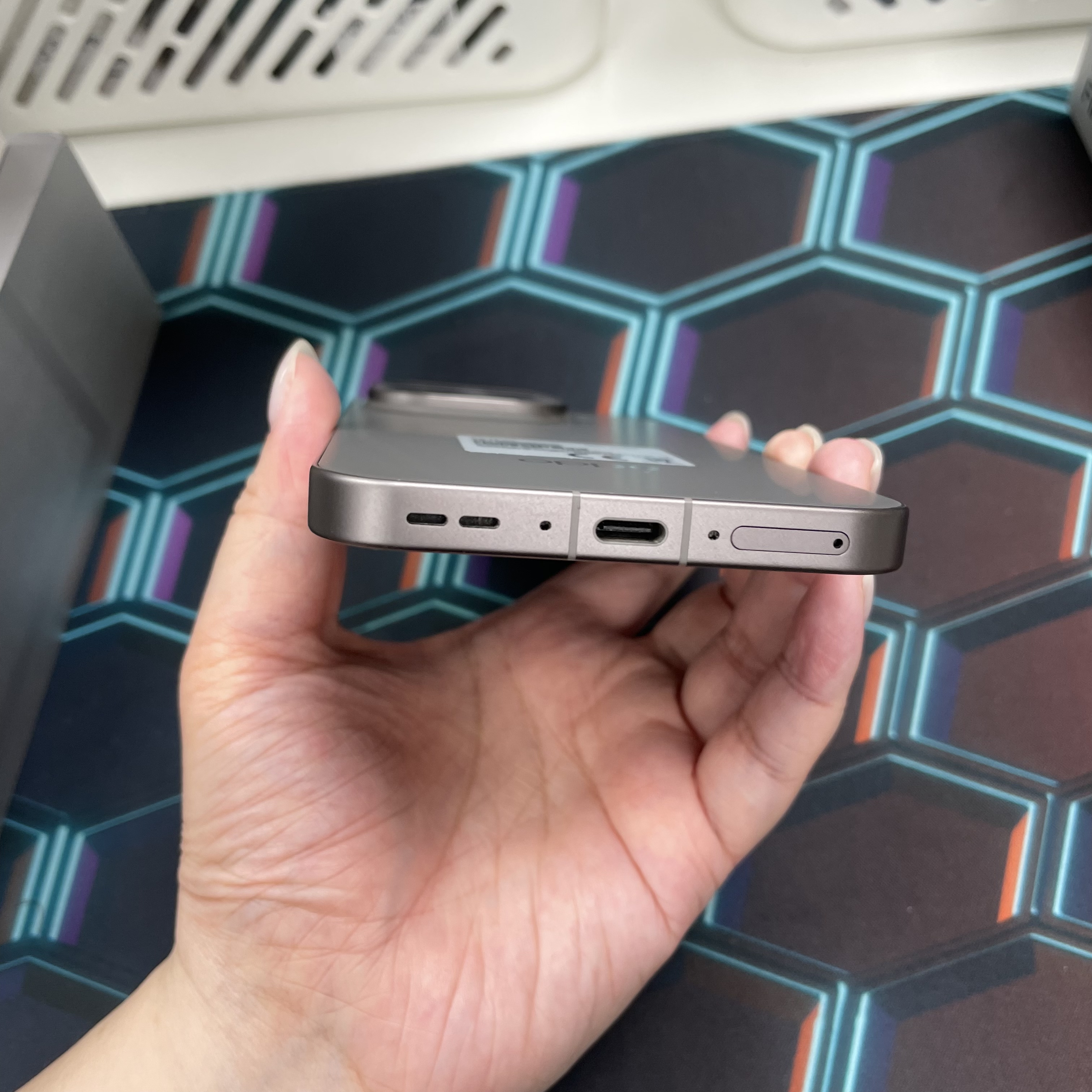 *6525 Oppo Find X9 Pro 完美機 16+512GB 鈦灰色 gray
