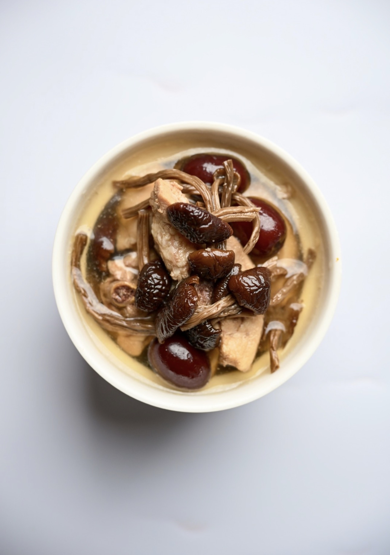 足料燉湯茶樹菇燉雞湯（300g）