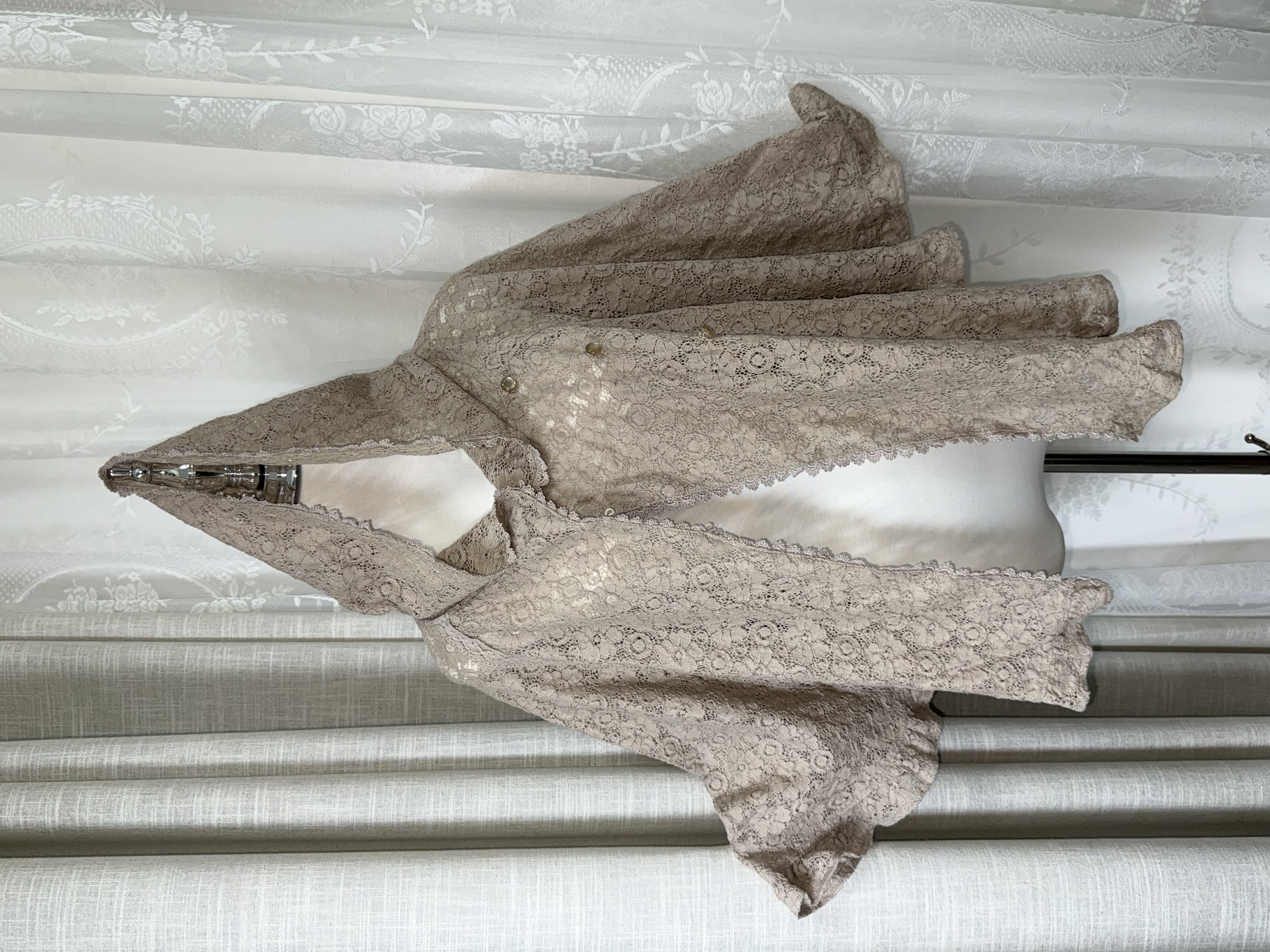 Lotus root pink Lace with Open Collar Coat