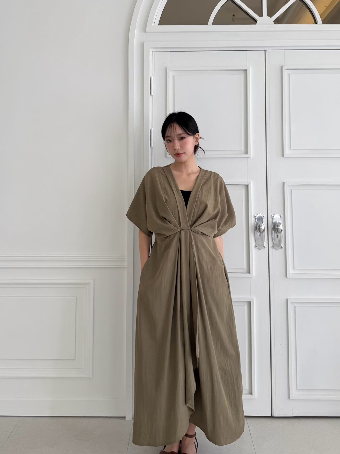 M24 V 領扭結垂墜感連身長裙