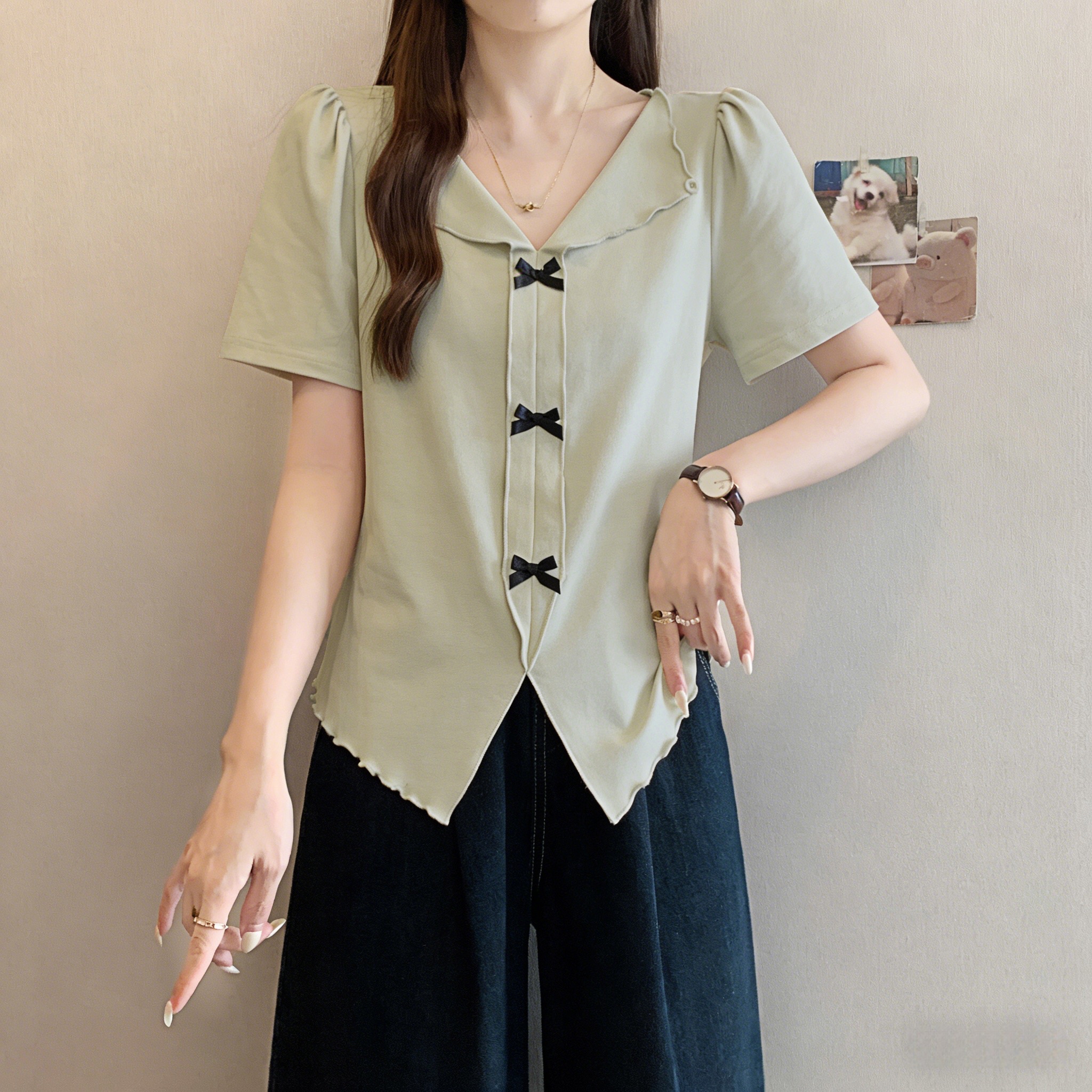 B158(80771) 韩版甜美风V型翻领前排立体蝴蝶结下摆开角木耳边3色上衣 