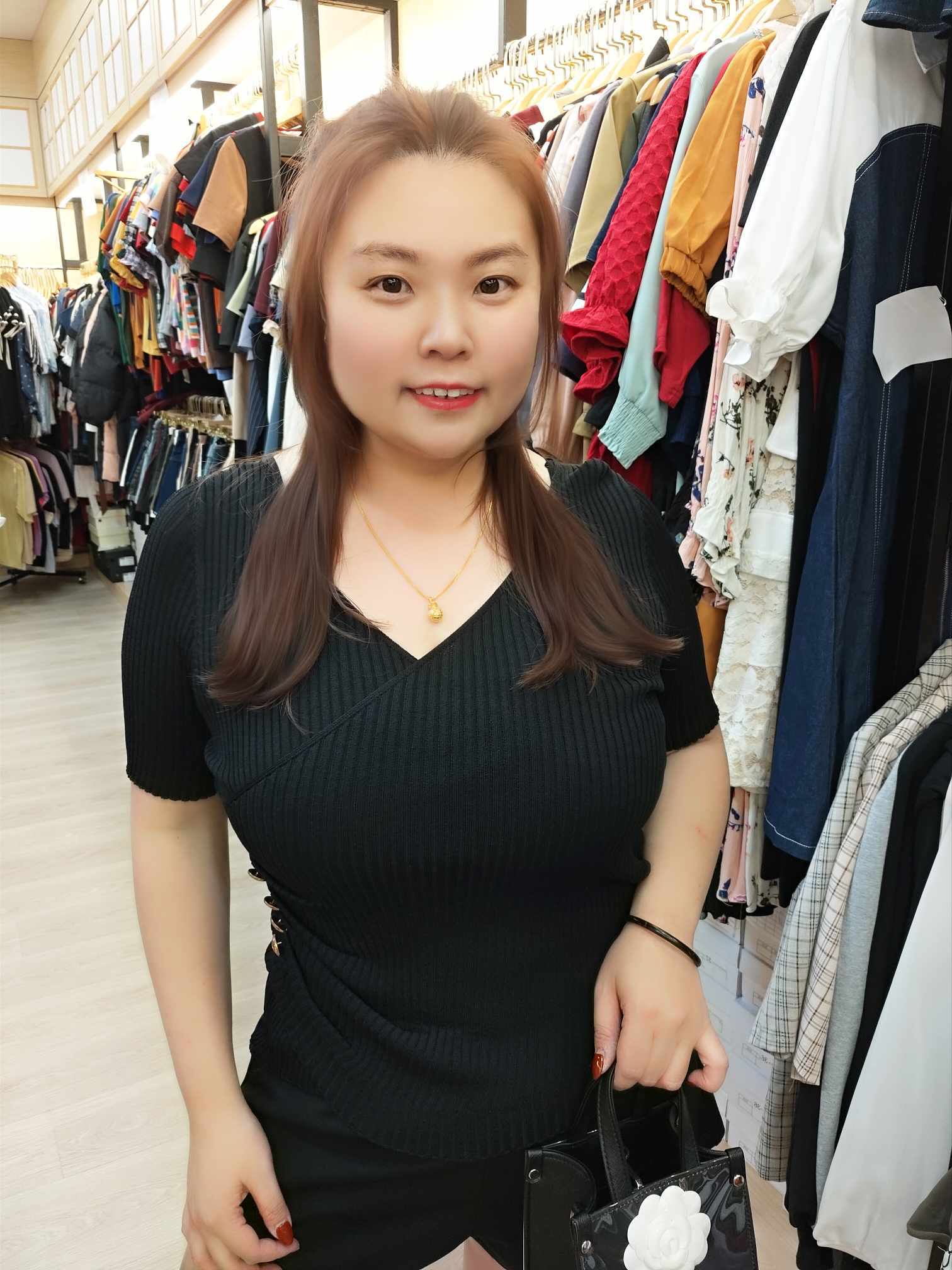 NBC12 TW#342 修身针织V领金纽扣上衣（颜色随机⚠️）（胸围 125CM以内）