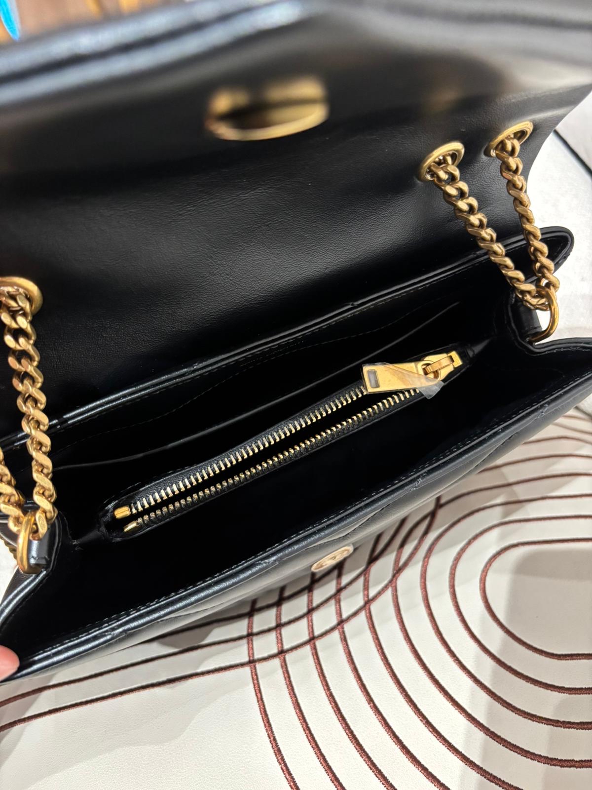 Ysl Loulou small flap bag 黑色牛皮 100%Authentic,98%new ✅card booklet✅dust bag