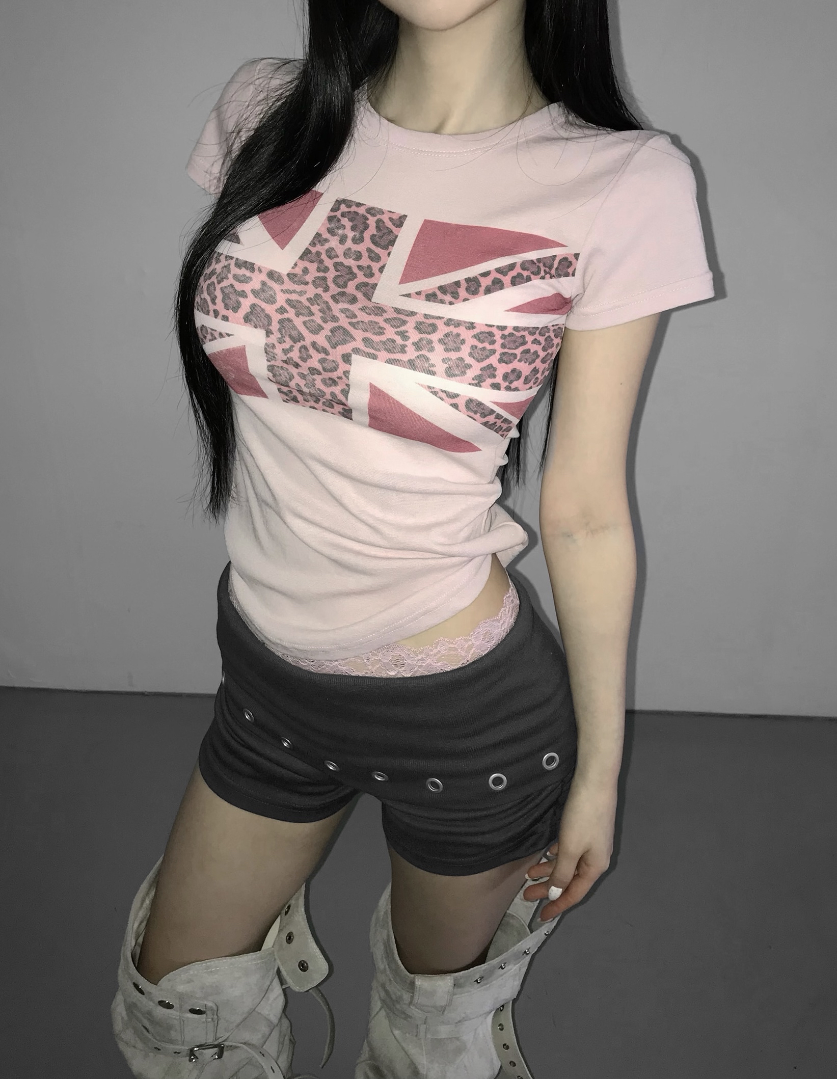 Leopard Flag Graphic Slim Tee