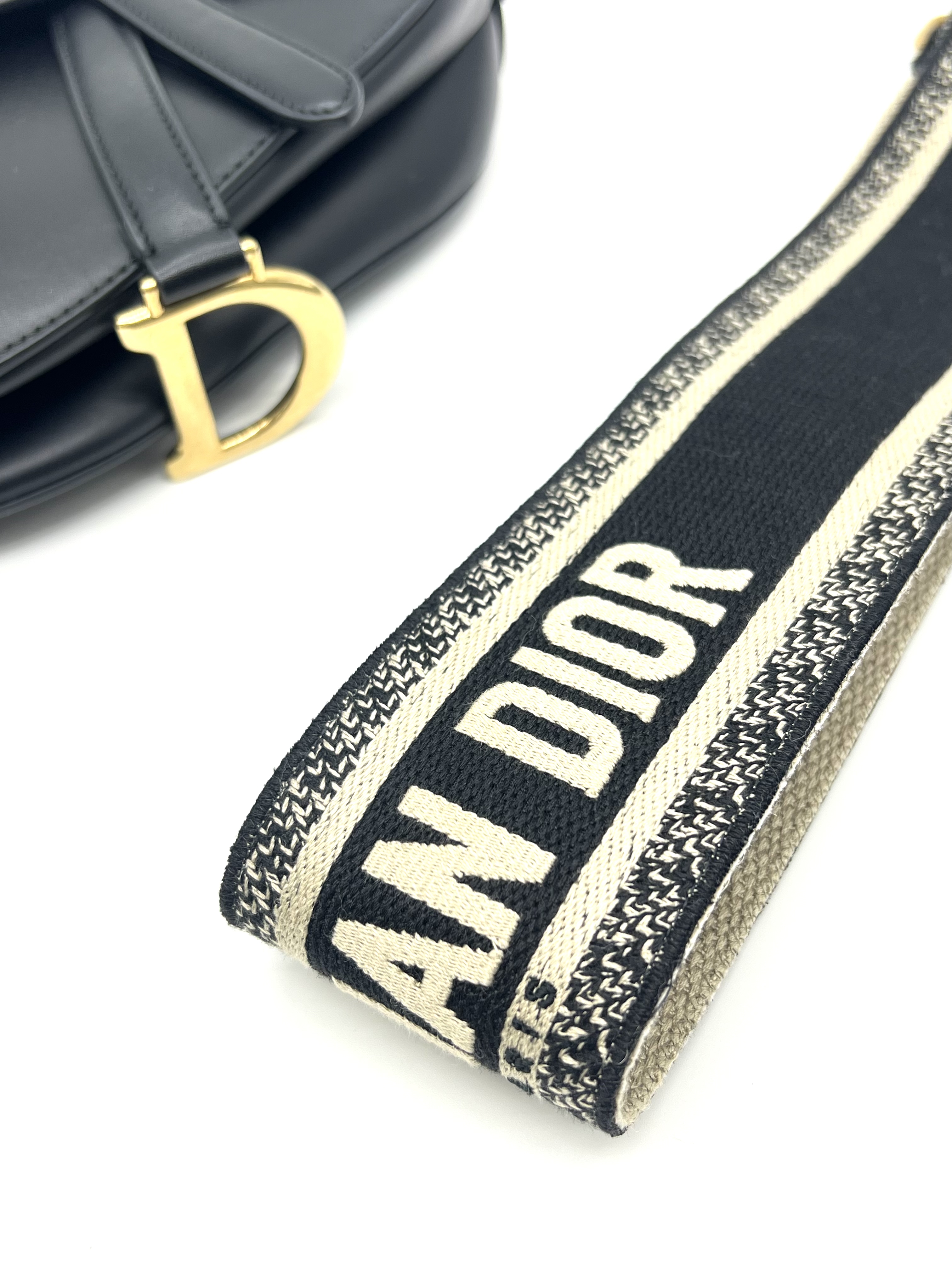 Pre-Owned DIOR Saddle Bag / Product Code: 26043002