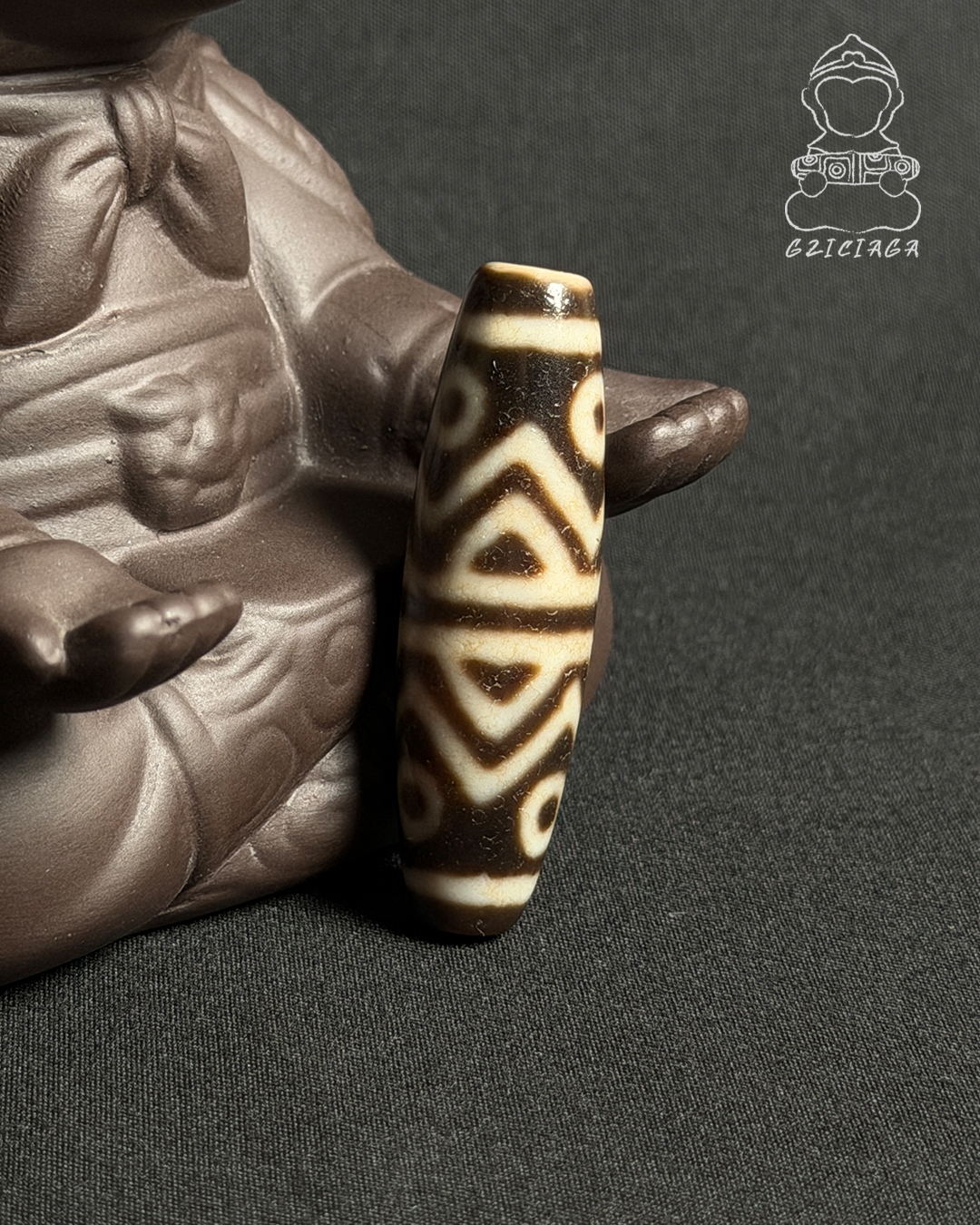 西藏至純金剛虎牙六眼天珠