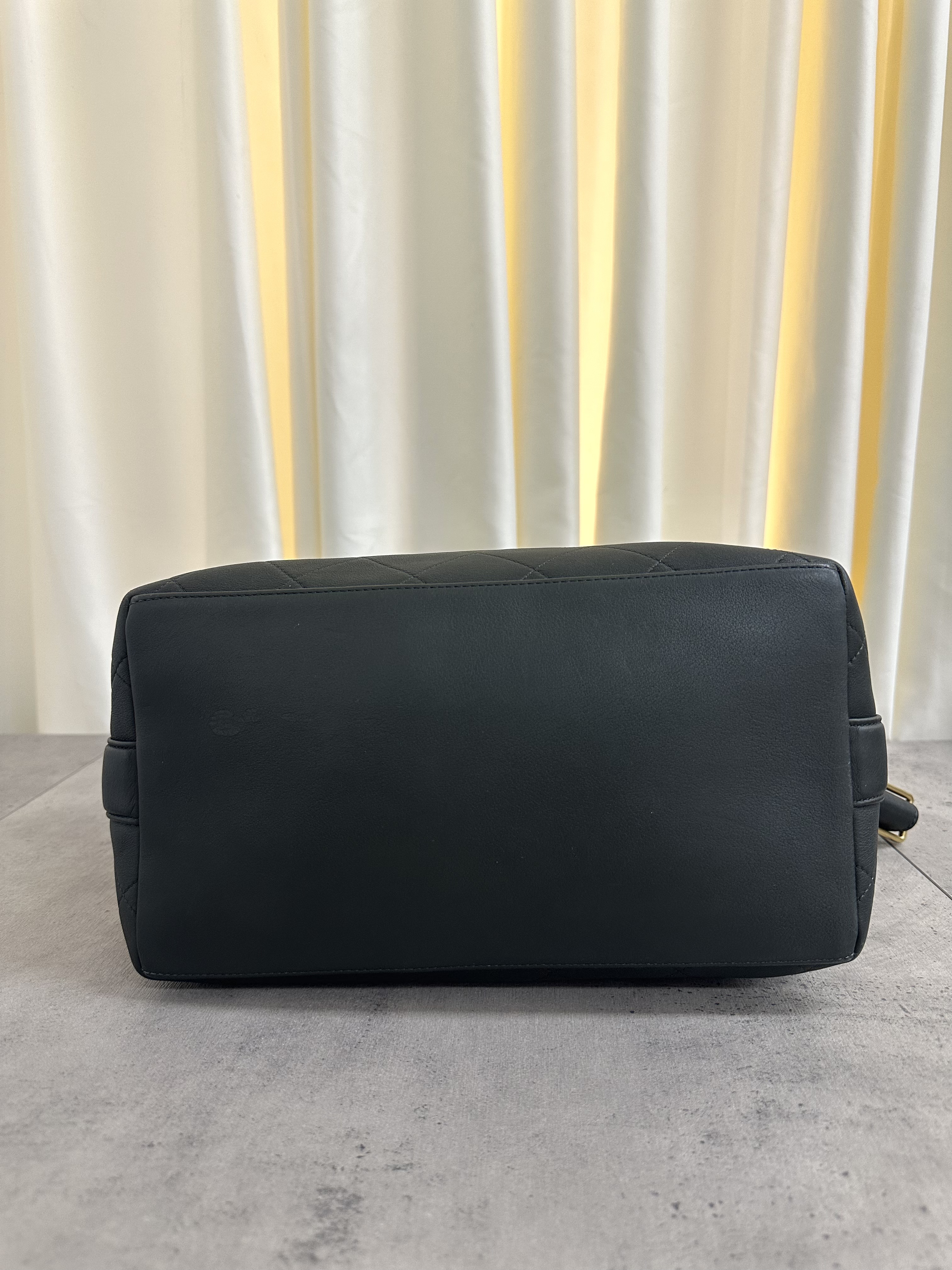 Pre-owned Chanel On My Shoulder / Product Code: 26012301