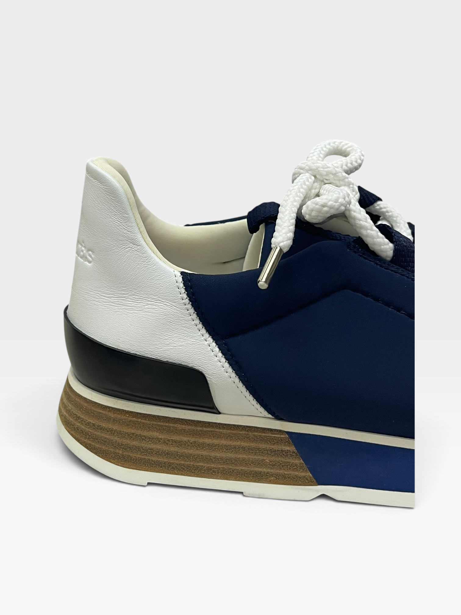Pre-Owned HERMÉS Sneakers / Product Code: 090907