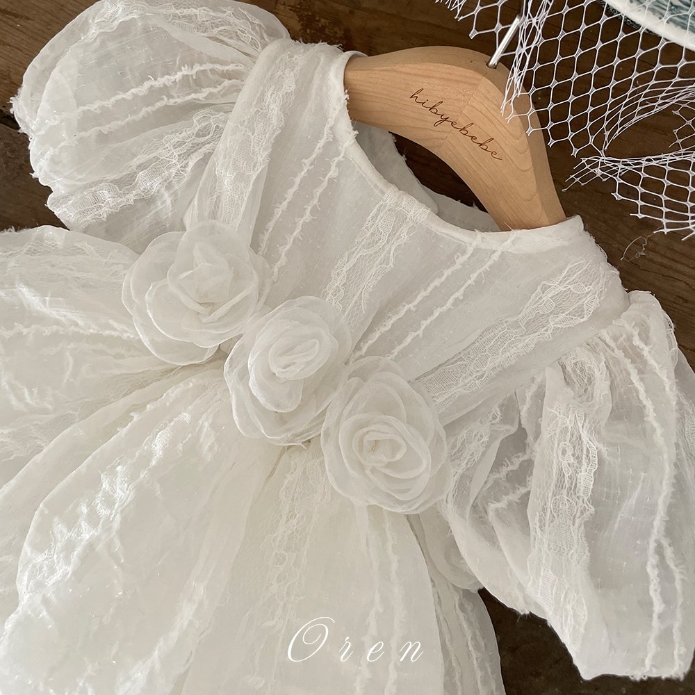 ☀️預訂 韓國直送☀️🇰🇷Oren Edel Pure蕾絲紋理花卉腰帶泡泡袖包屁裙/連身裙